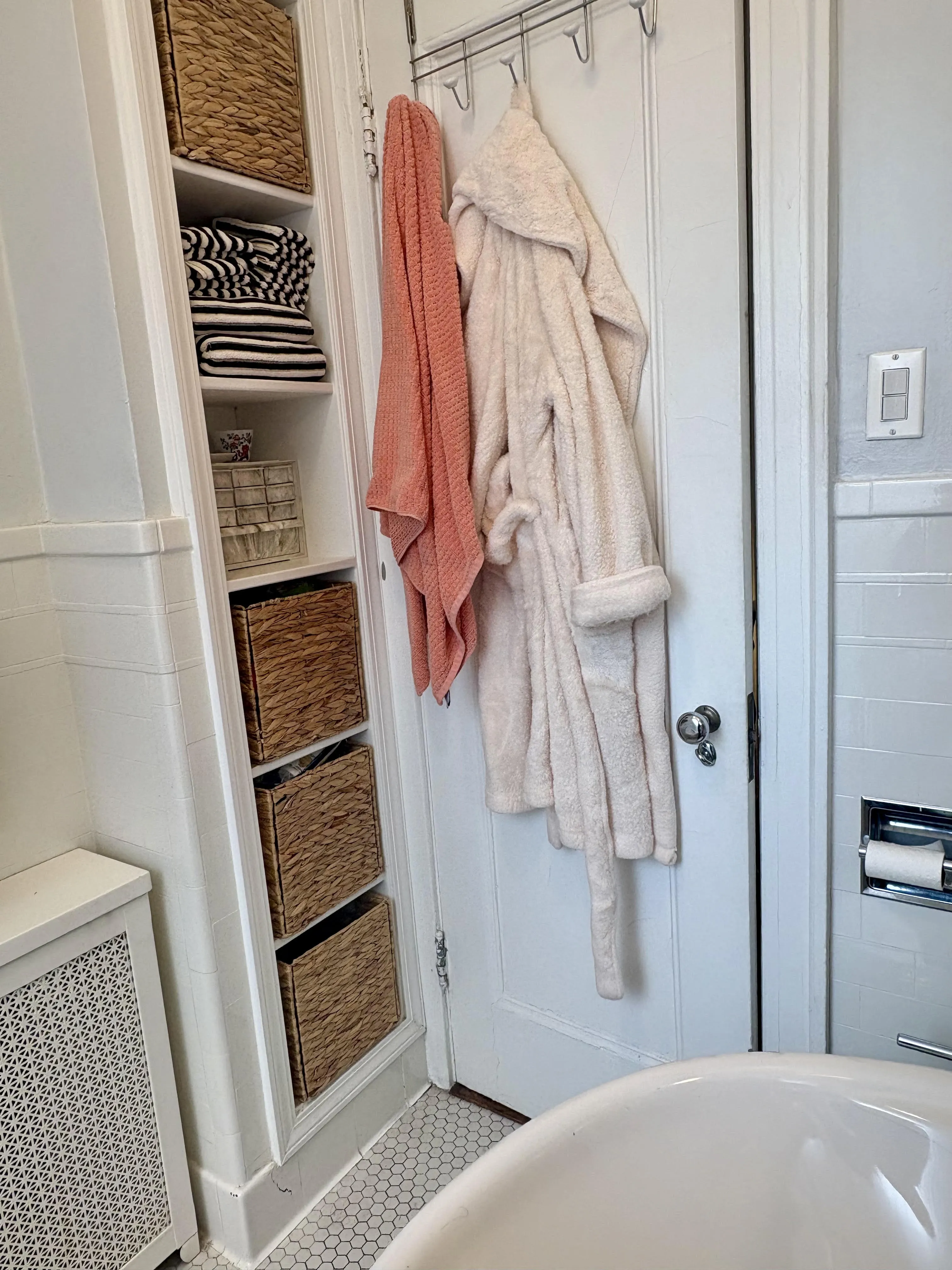 3270 N Lake Shore Dr   60657 60657-unit#11C-Chicago-IL