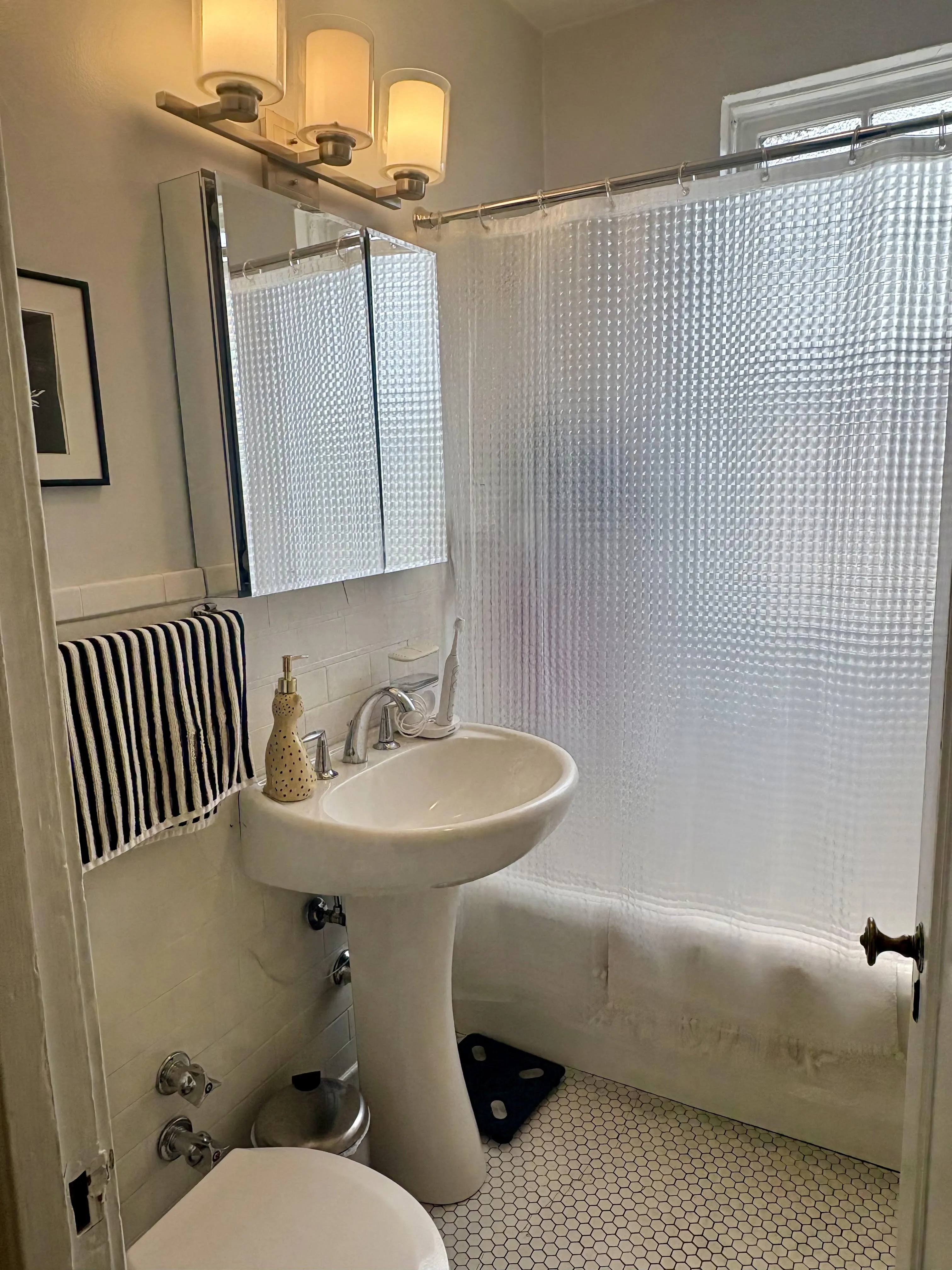 3270 N Lake Shore Dr   60657 60657-unit#11C-Chicago-IL