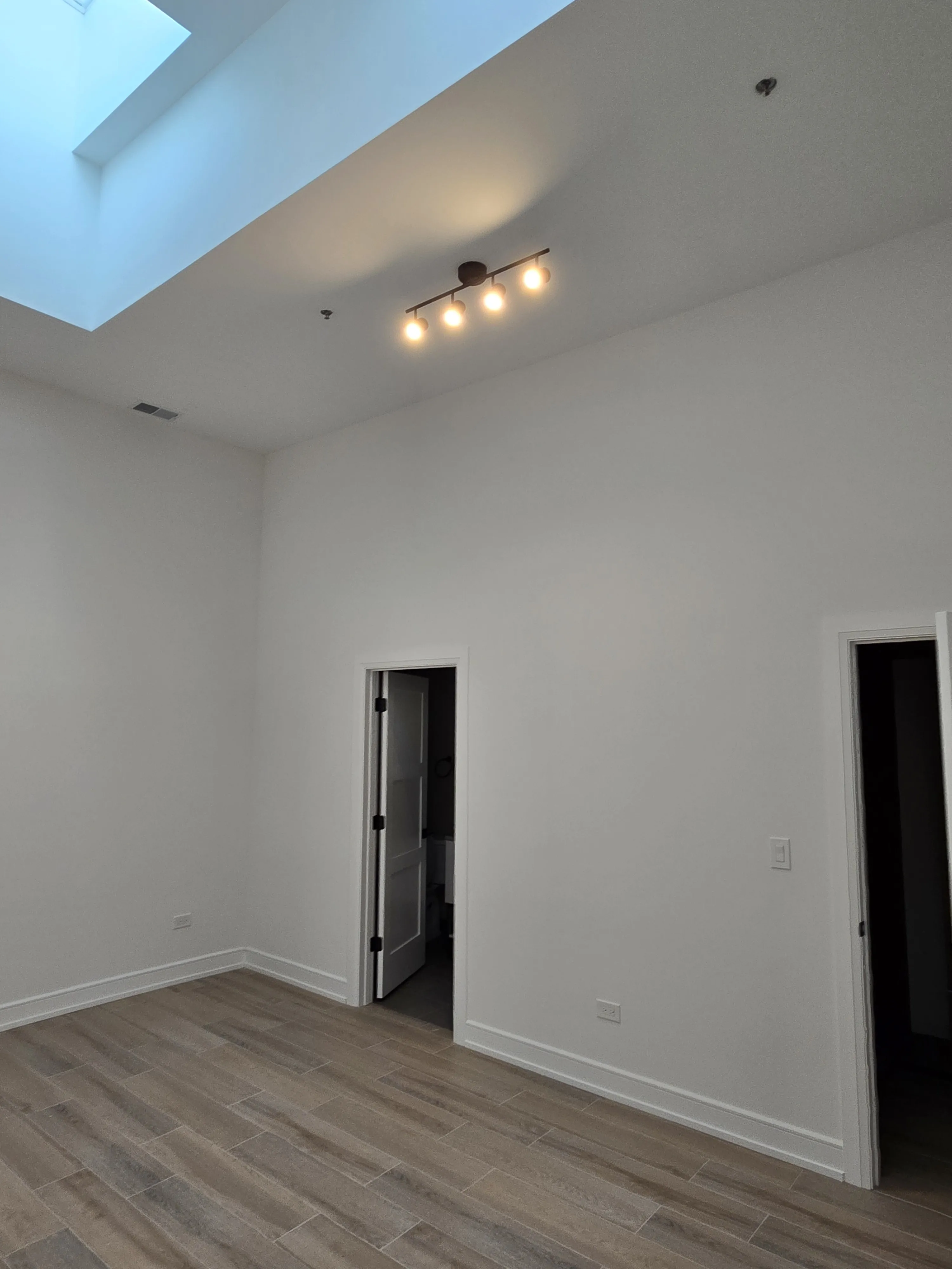 2909 N Milwaukee Ave 60618 60618-The Avondale-unit#2-Chicago-IL
