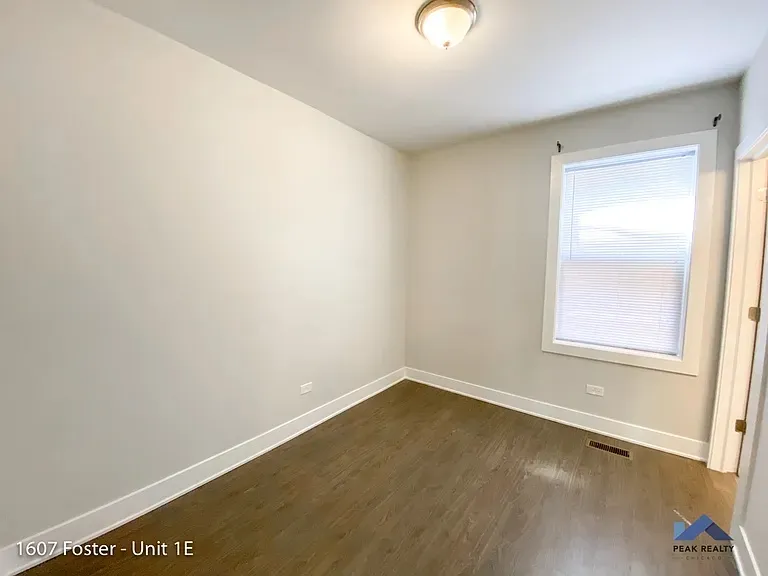 1607 W Foster Ave   60640 60640-unit#1E-Chicago-IL