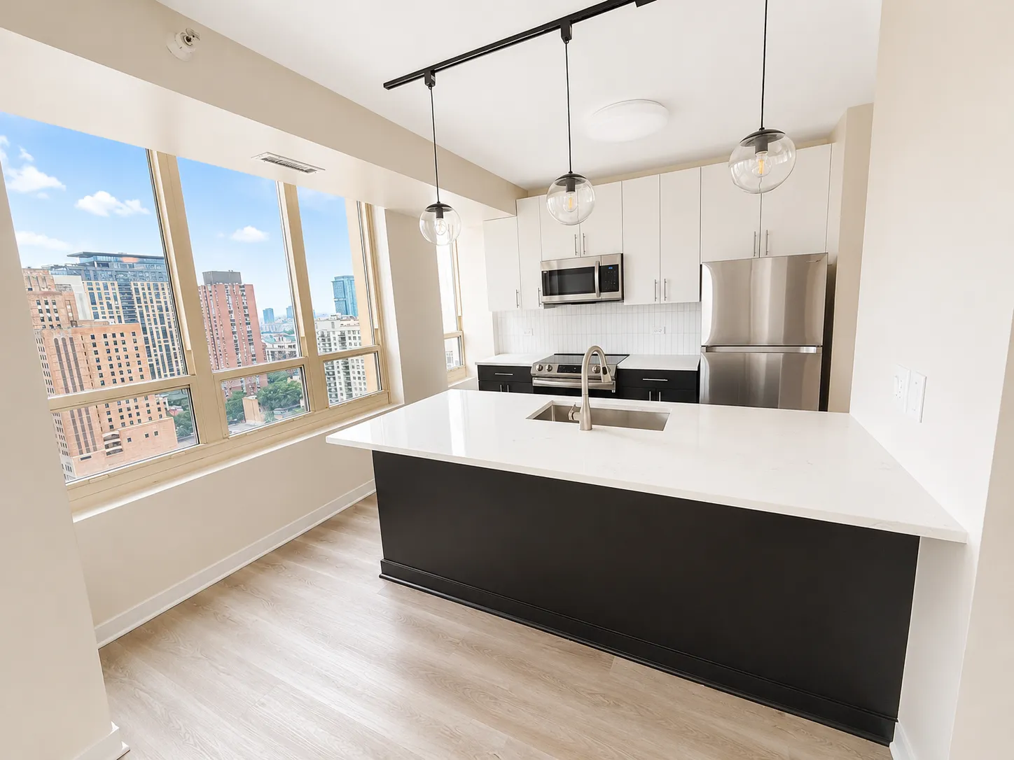 747 N Wabash Ave   60611 60611-Chicago-IL