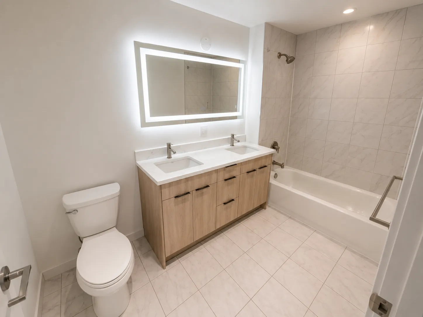 840 W Blackhawk St   60642 60642-unit#205-Chicago-IL