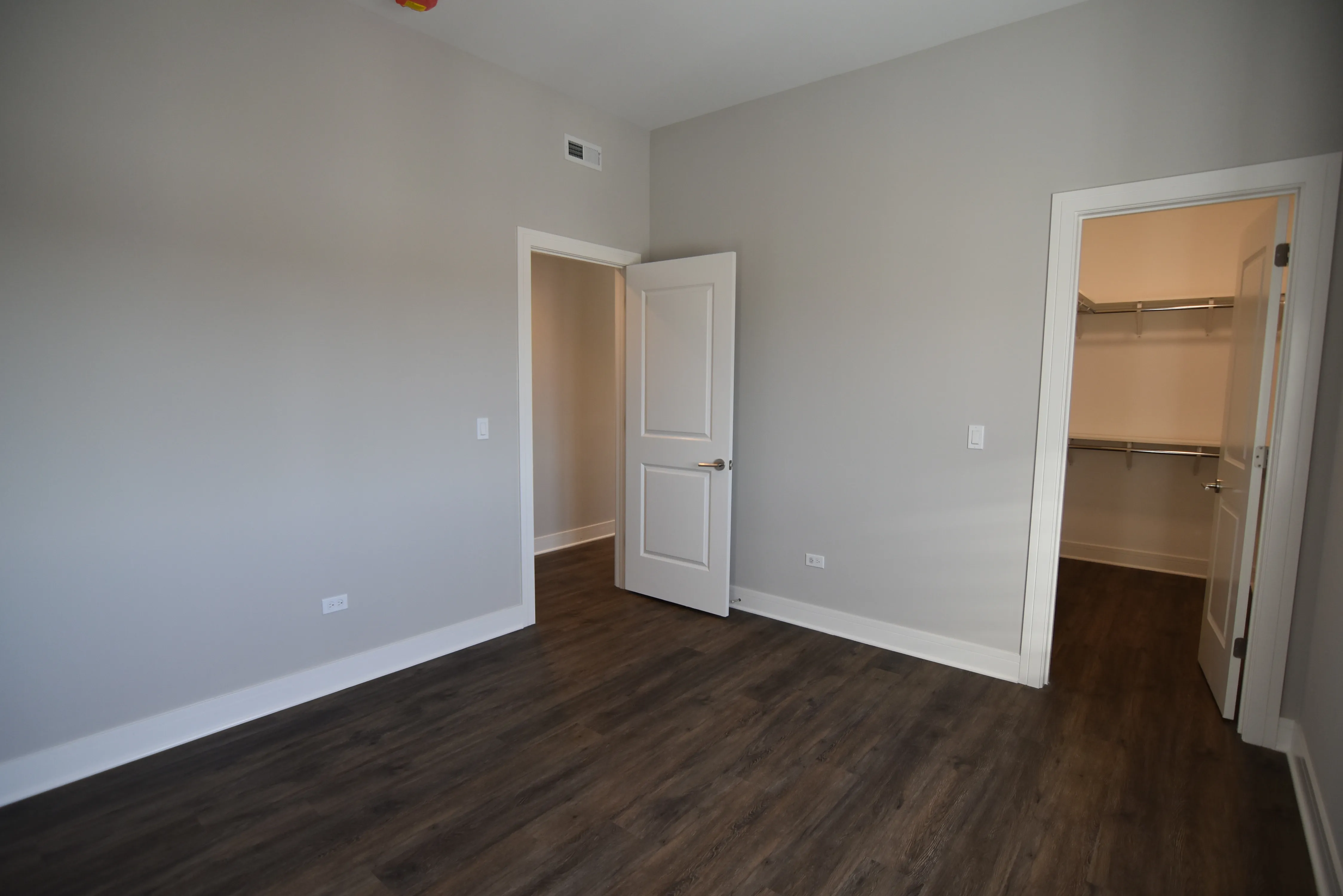 927 W Irving Park Rd   60613 60613-unit#504-Chicago-IL