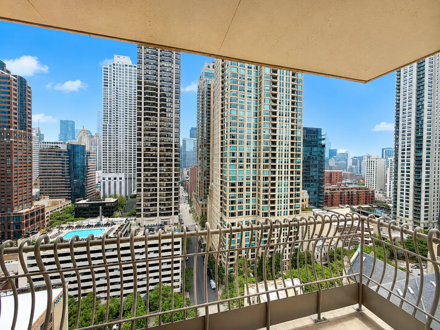 747 N Wabash Ave   60611 60611-Chicago-IL