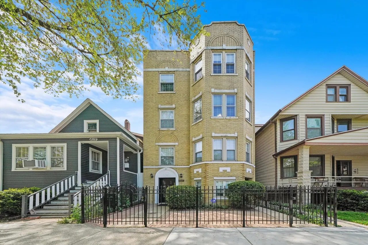 4121 W Henderson St 60641 60641-unit#2-1-Chicago-IL