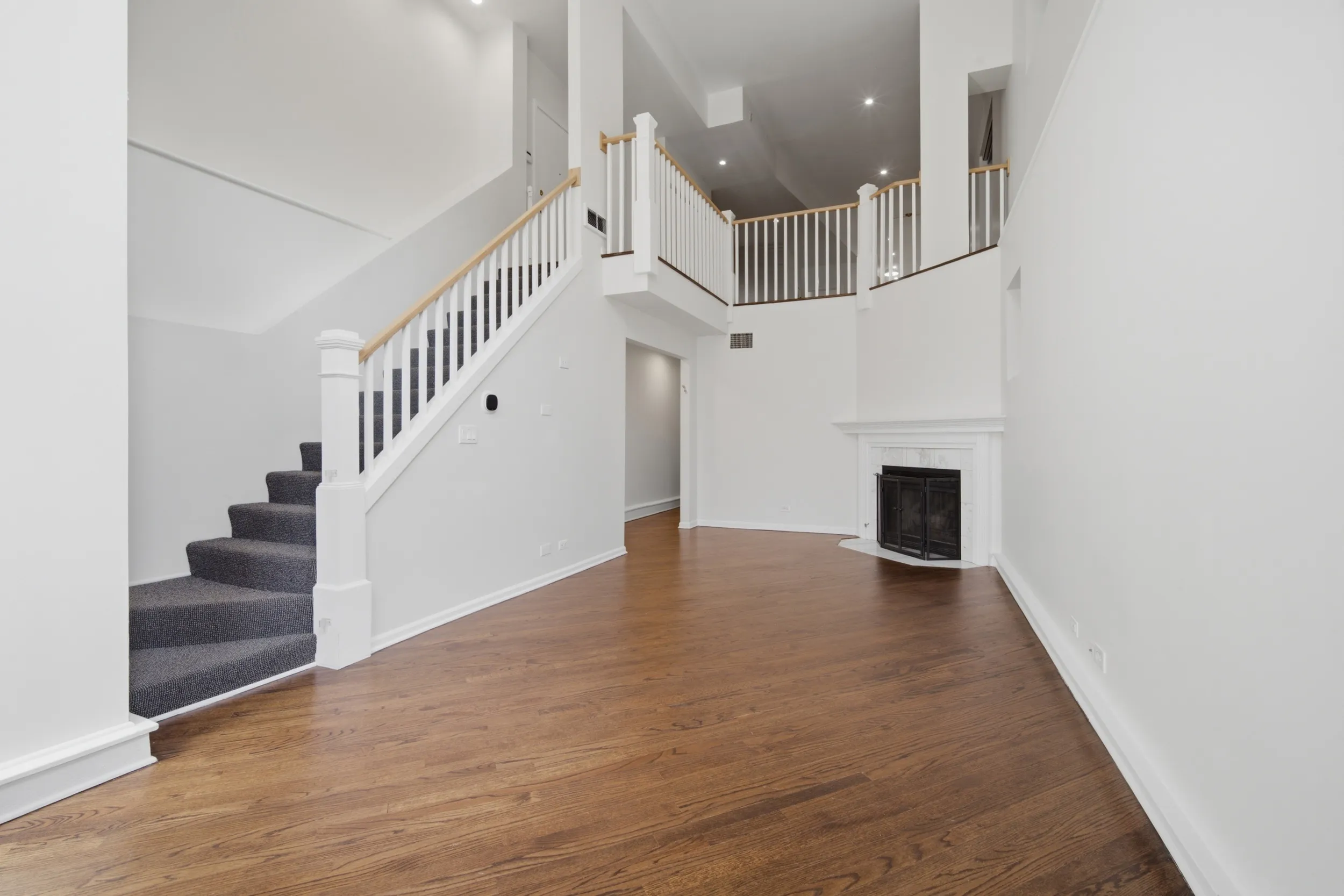 626 W Buckingham Pl   60657 60657-unit#1E-Chicago-IL