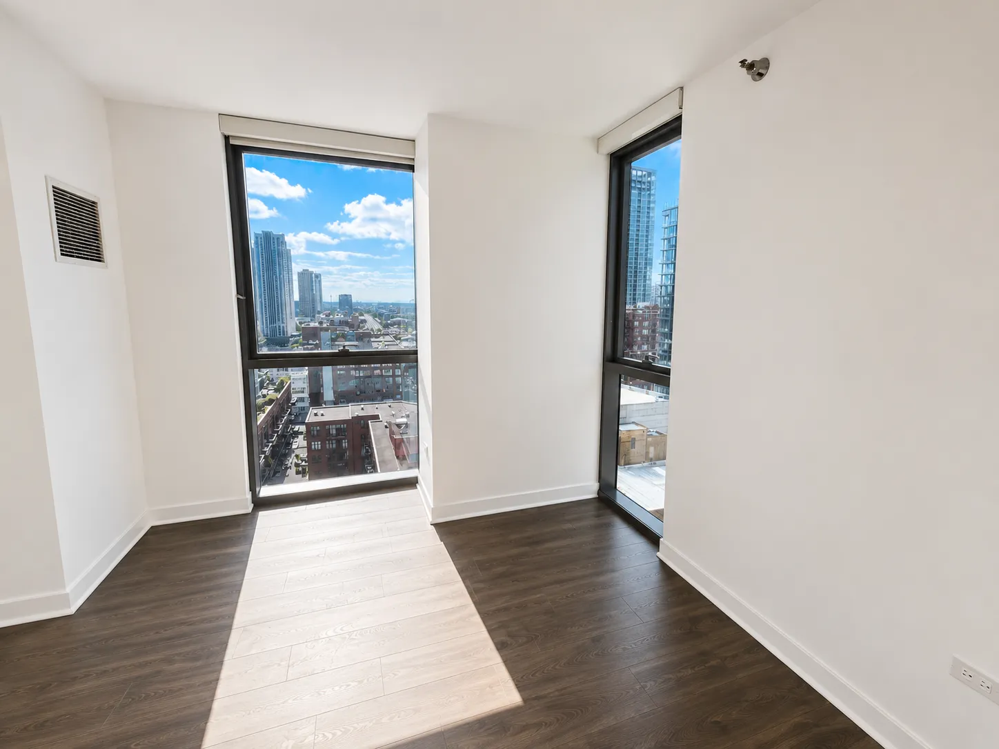 221 W Hubbard St   60654 60654-unit#813-Chicago-IL