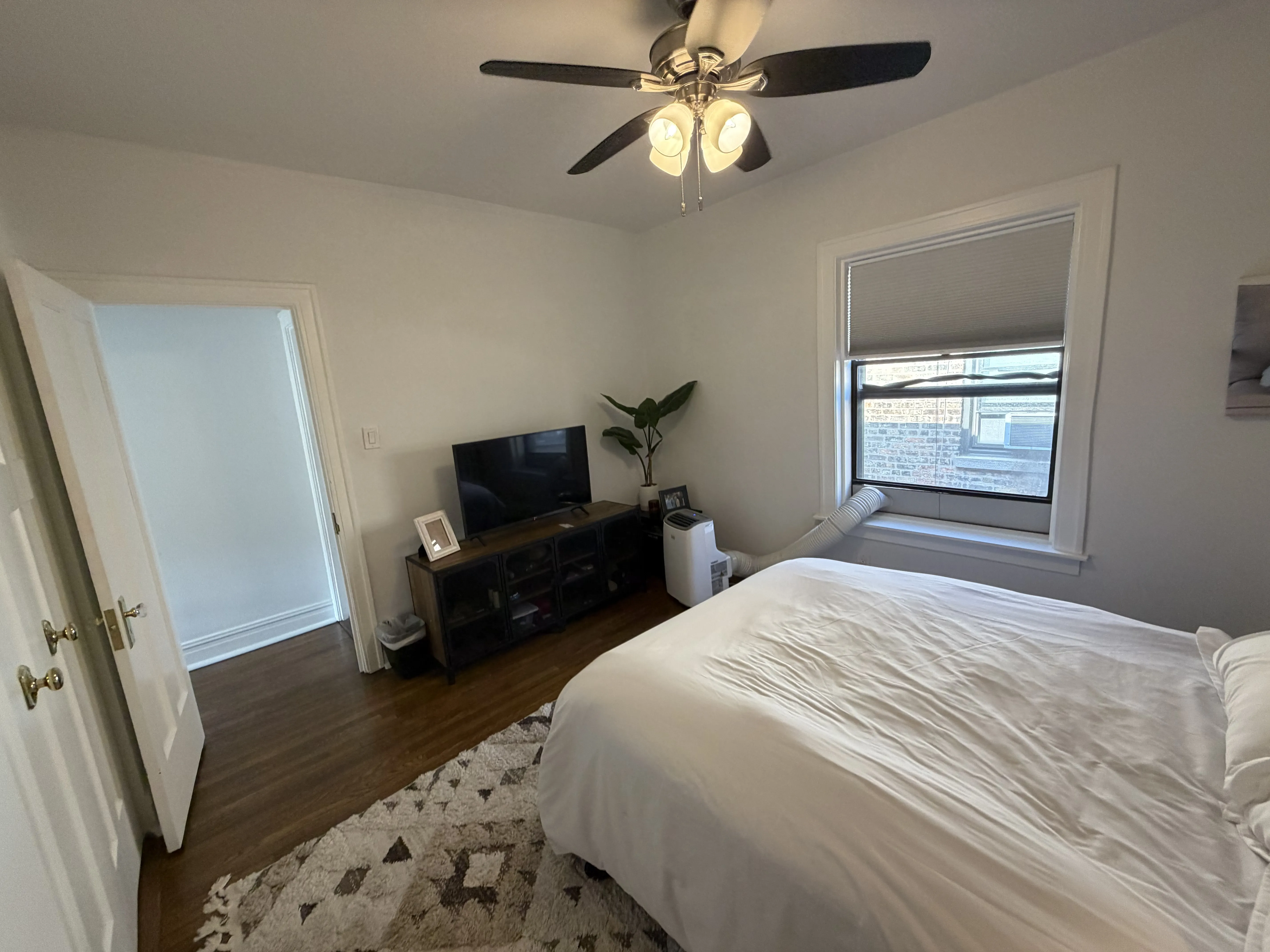 541 W Brompton Ave   60657 60657-unit#3N-Chicago-IL