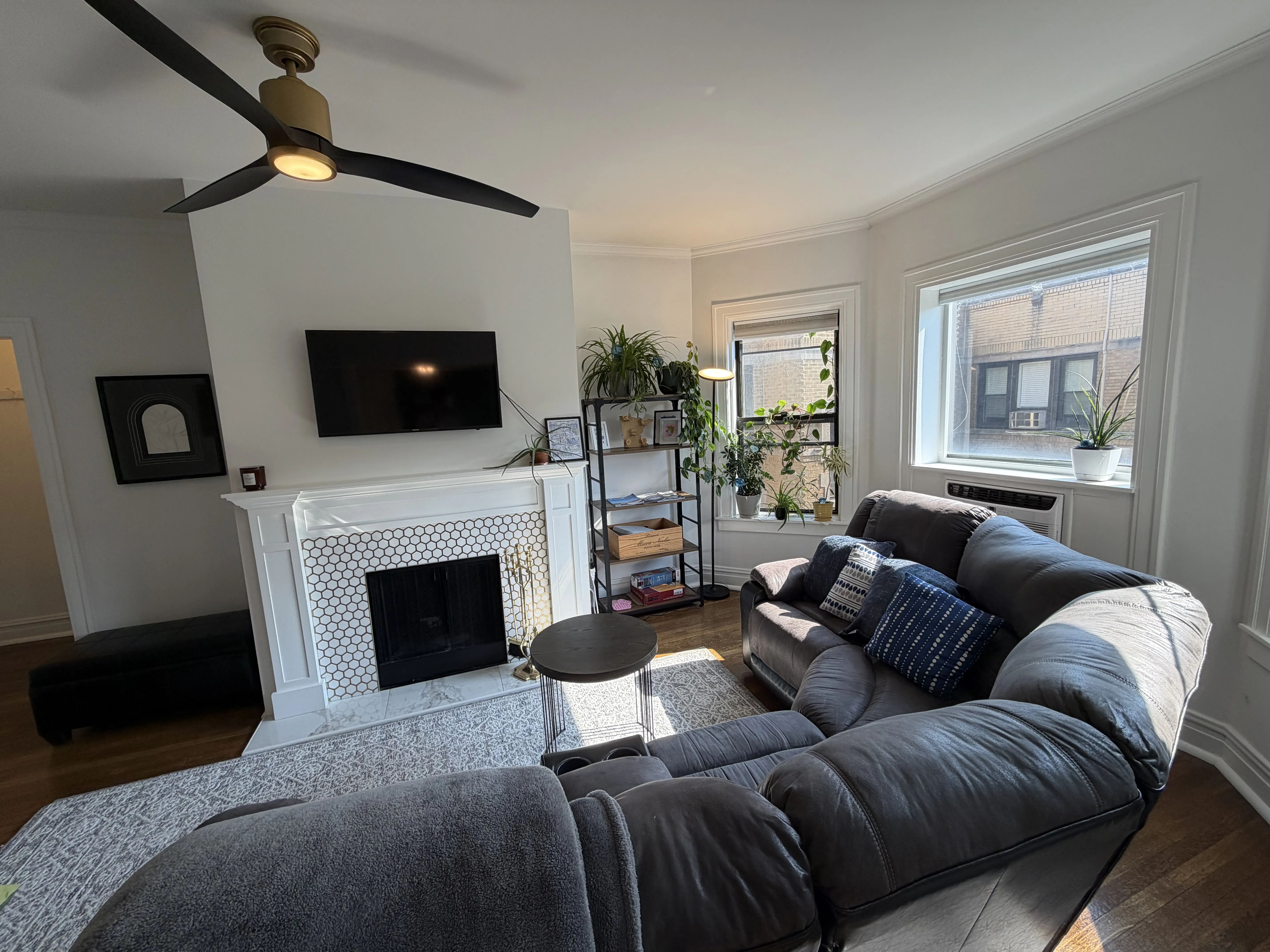 541 W Brompton Ave   60657 60657-unit#3N-Chicago-IL
