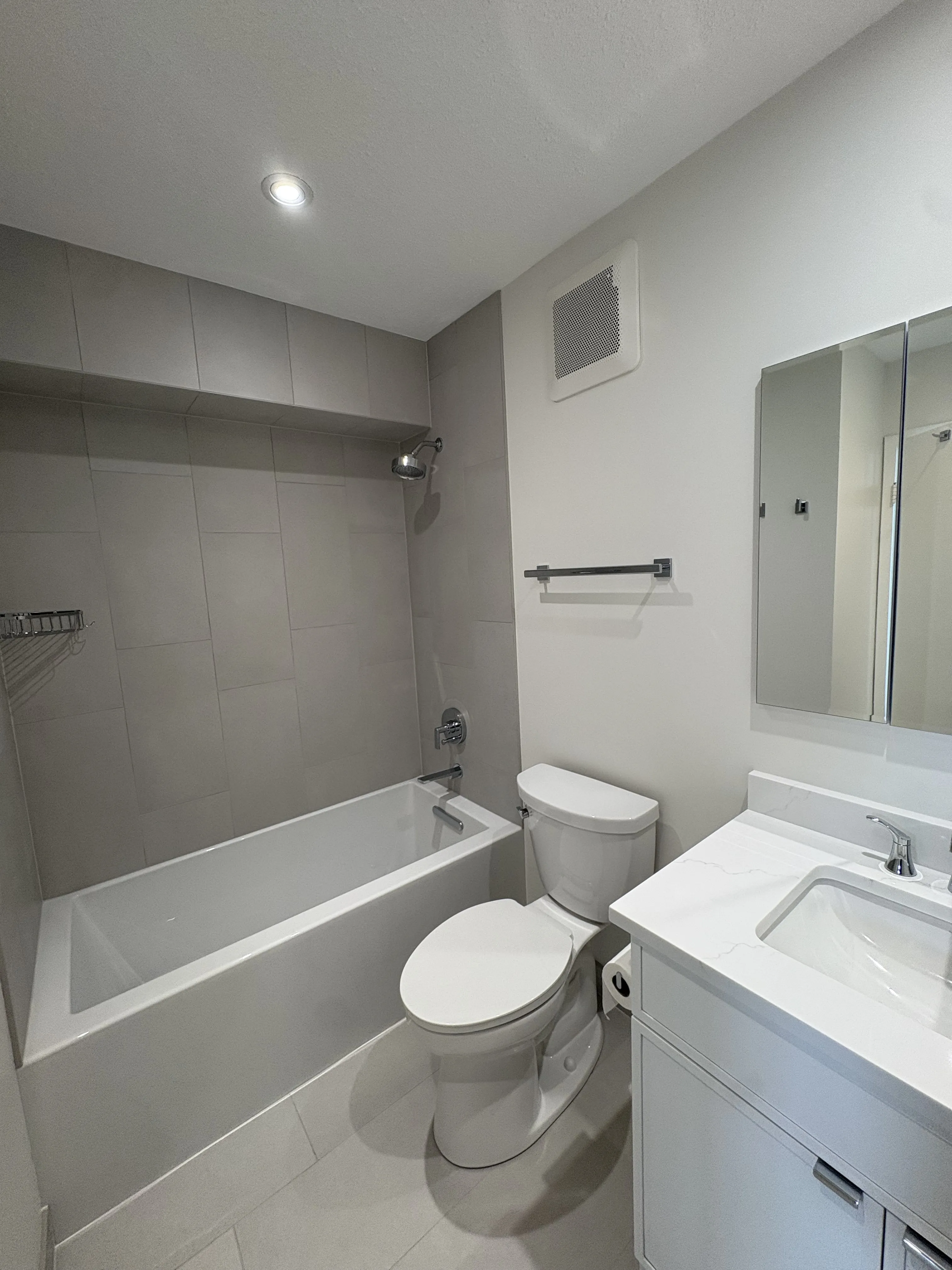 4170 N Marine Dr 60613 60613-WaterFord Condo Association-unit#3A-Chicago-IL