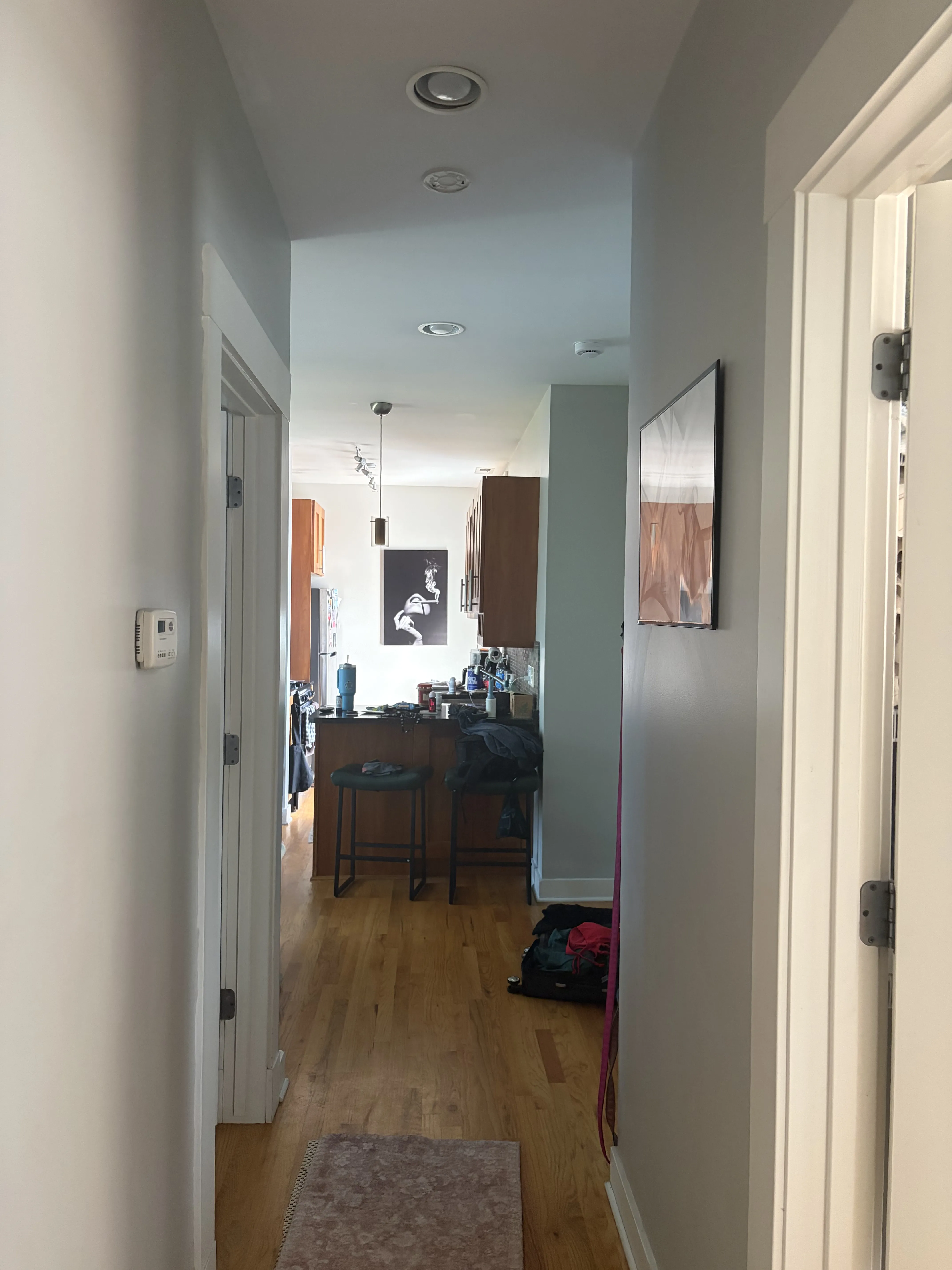 2243 W Barry Ave 60618 60618-Chicago-IL