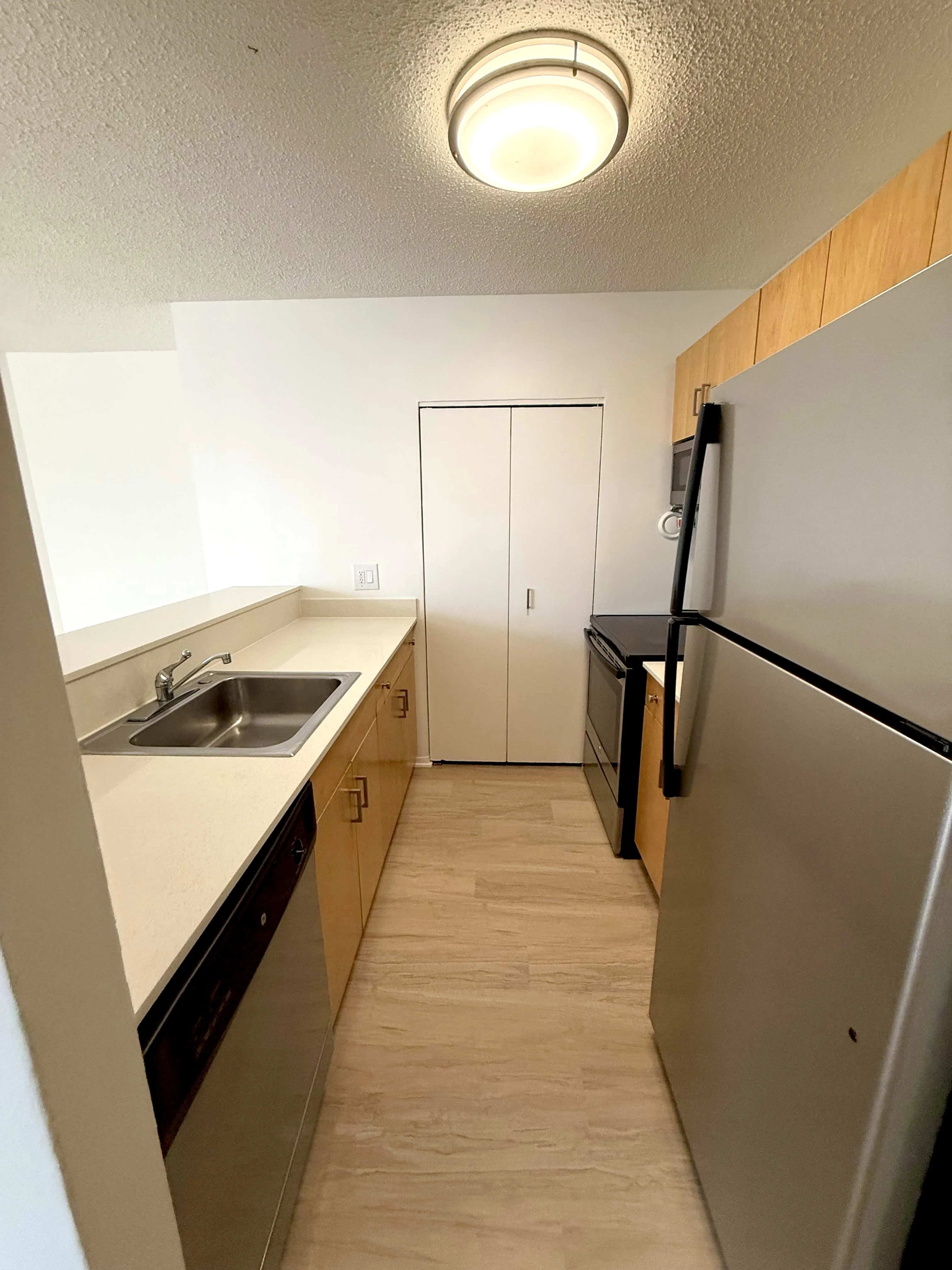 750 N Dearborn St   60654 60654-unit#405-Chicago-IL