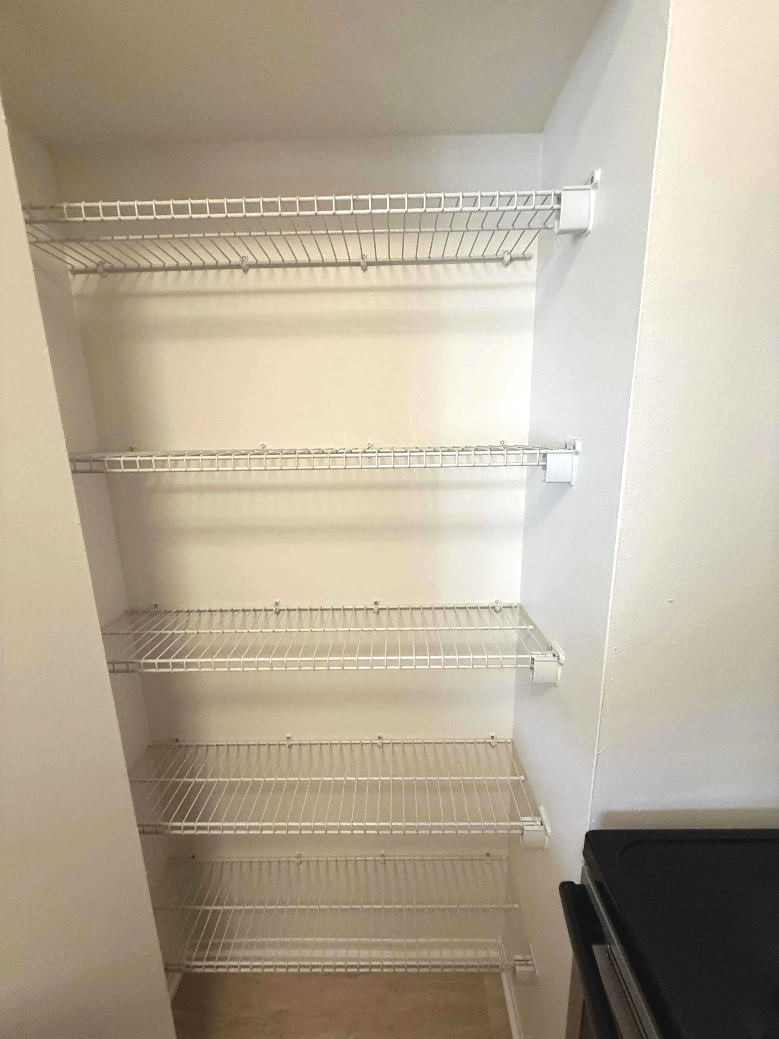 750 N Dearborn St   60654 60654-unit#405-Chicago-IL