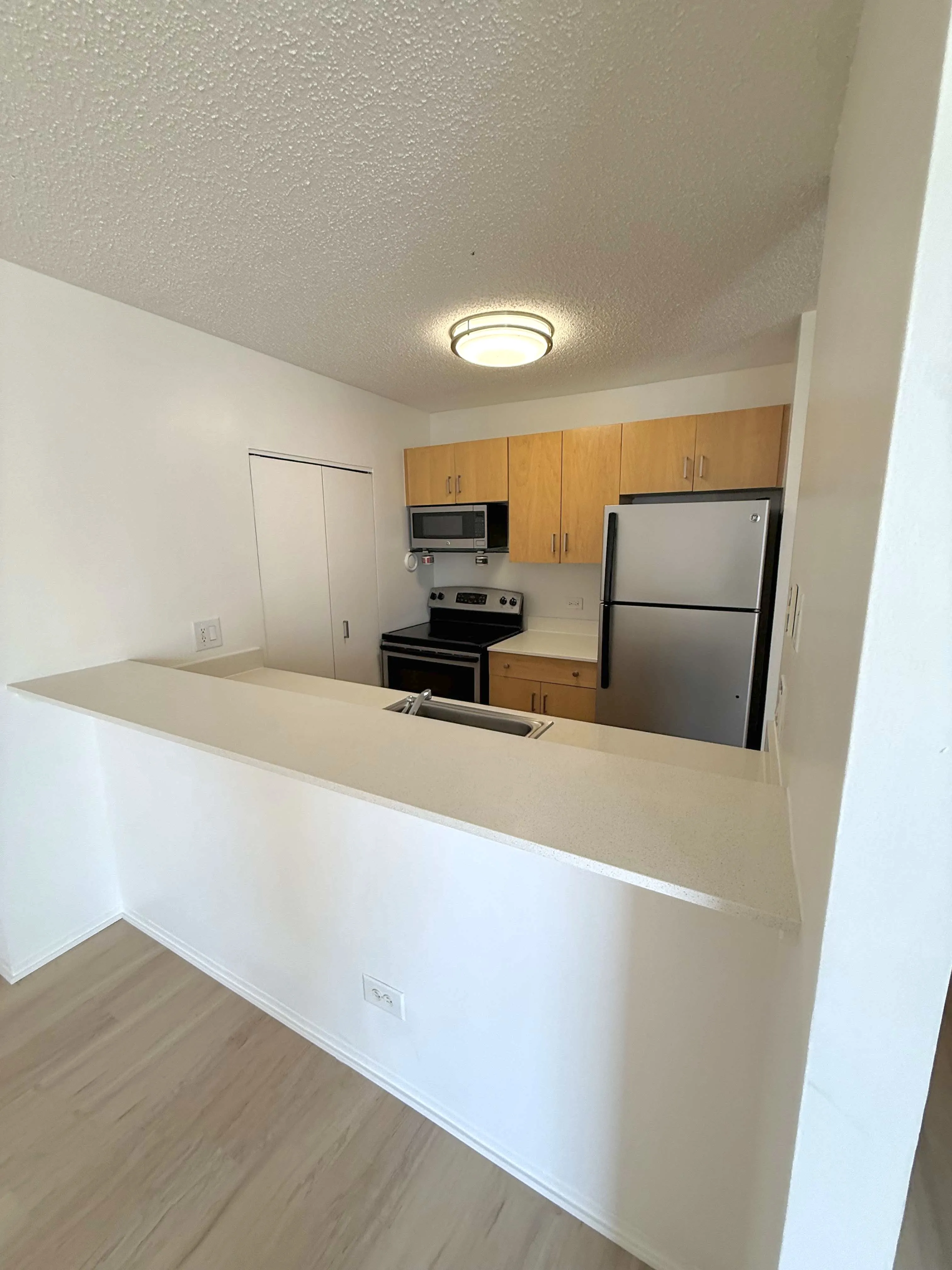 750 N Dearborn St   60654 60654-unit#405-Chicago-IL