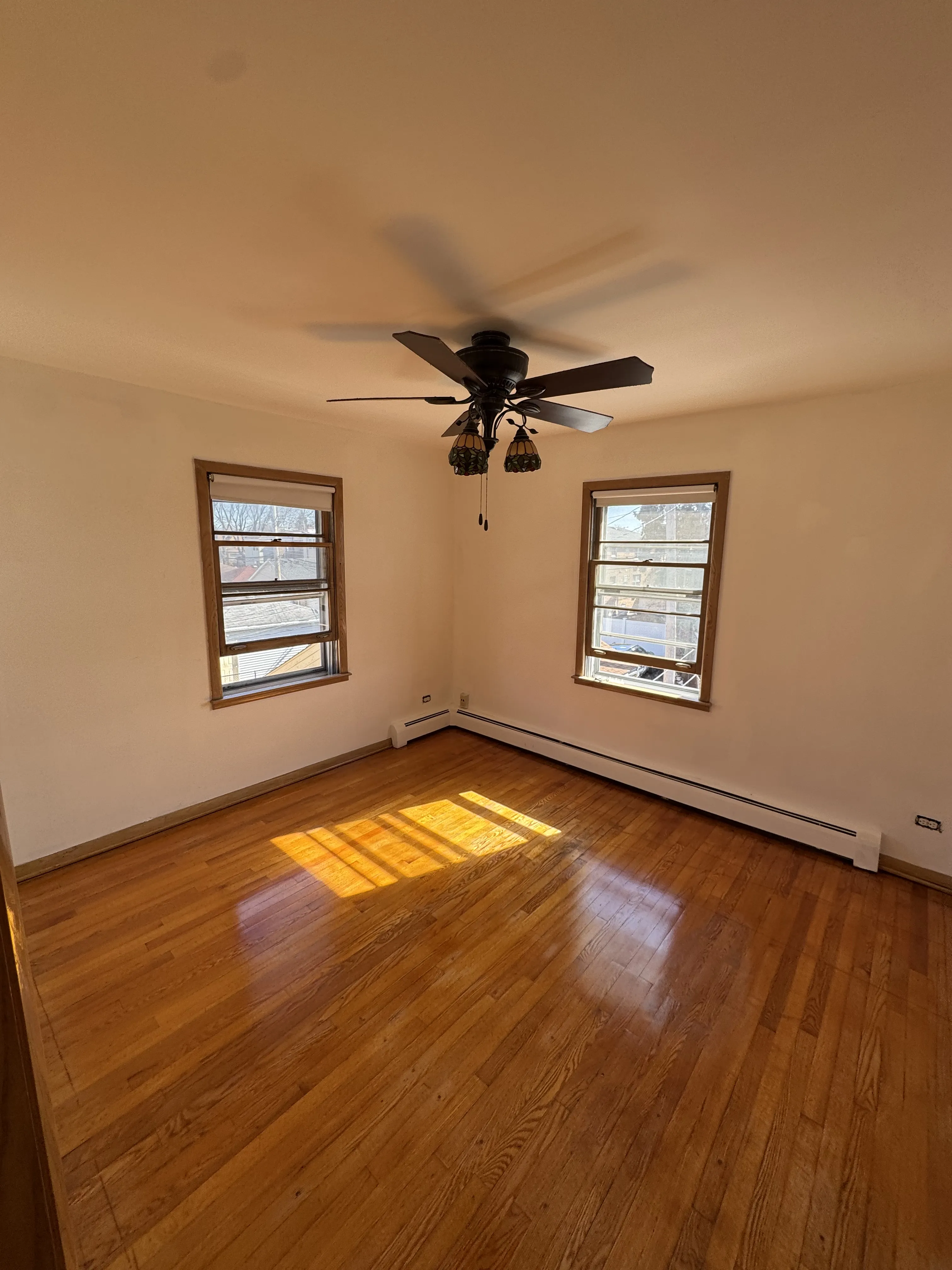 6331 W Devon Ave   60646 60646-unit#2R-Chicago-IL