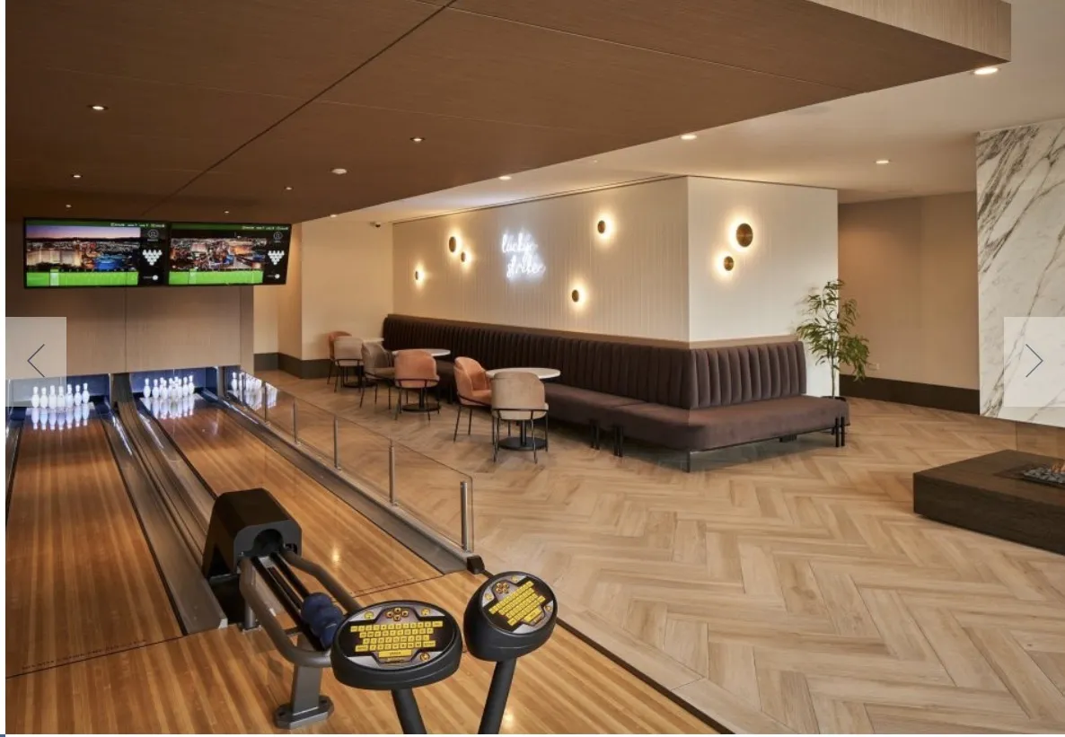 228 W Hill St   60610 60610-Old Town Park Tower 3-unit#2207-Chicago-IL