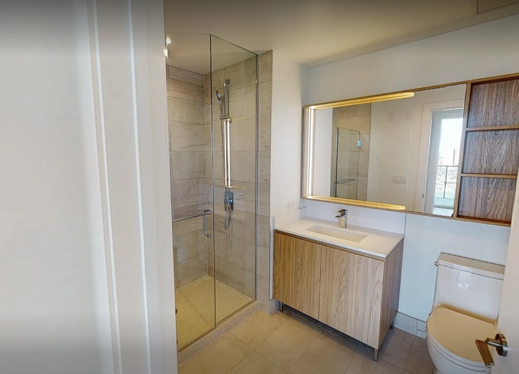 228 W Hill St   60610 60610-Old Town Park Tower 3-unit#2207-Chicago-IL