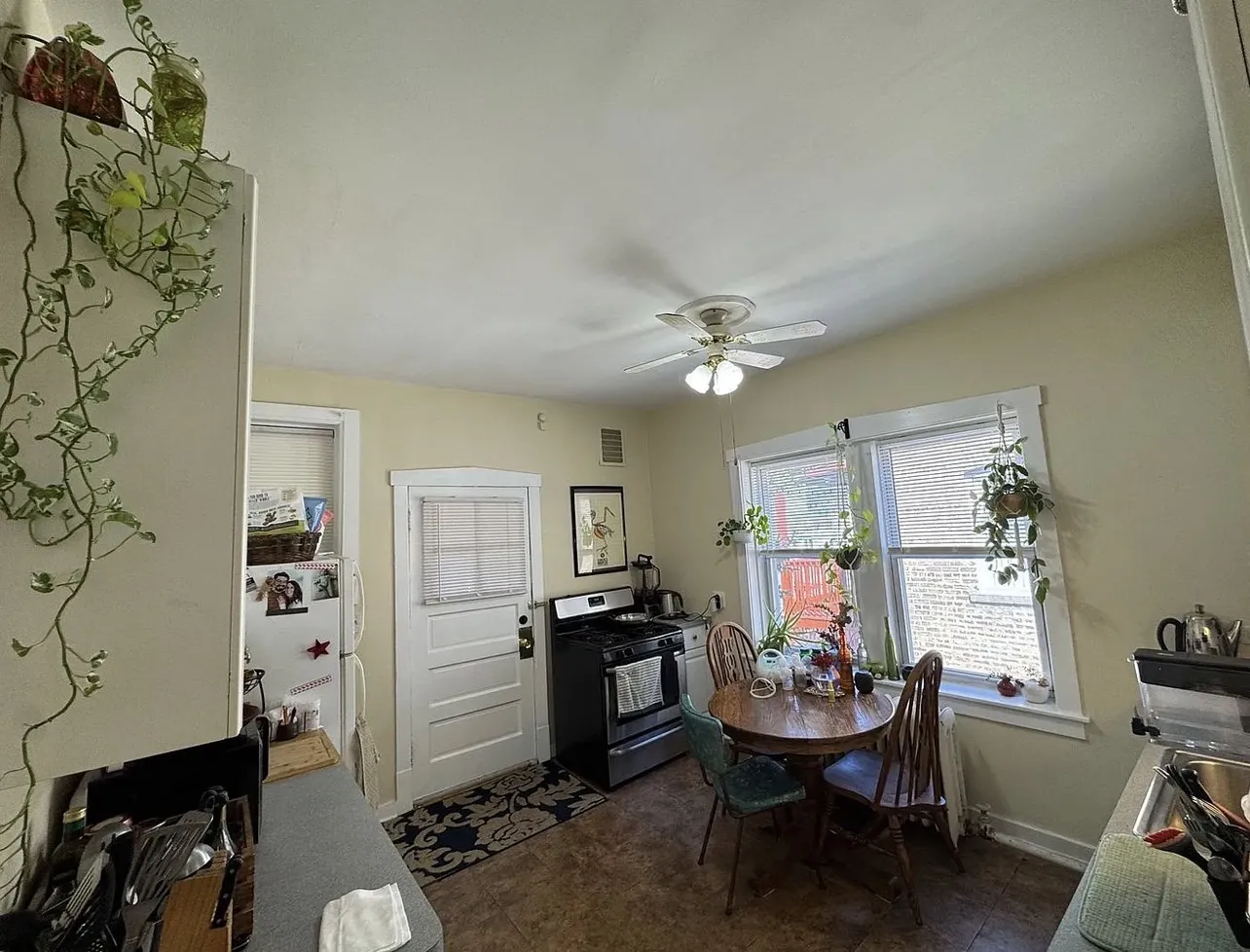 3928 N Monticello Ave   60618 60618-Chicago-IL