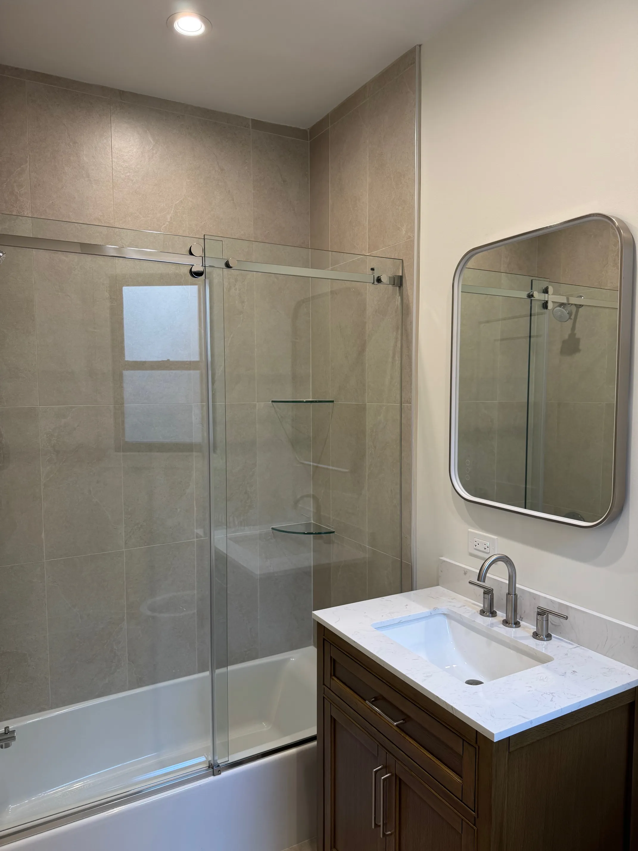 1246 W Bryn Mawr Ave   60660 60660-unit#2-Chicago-IL