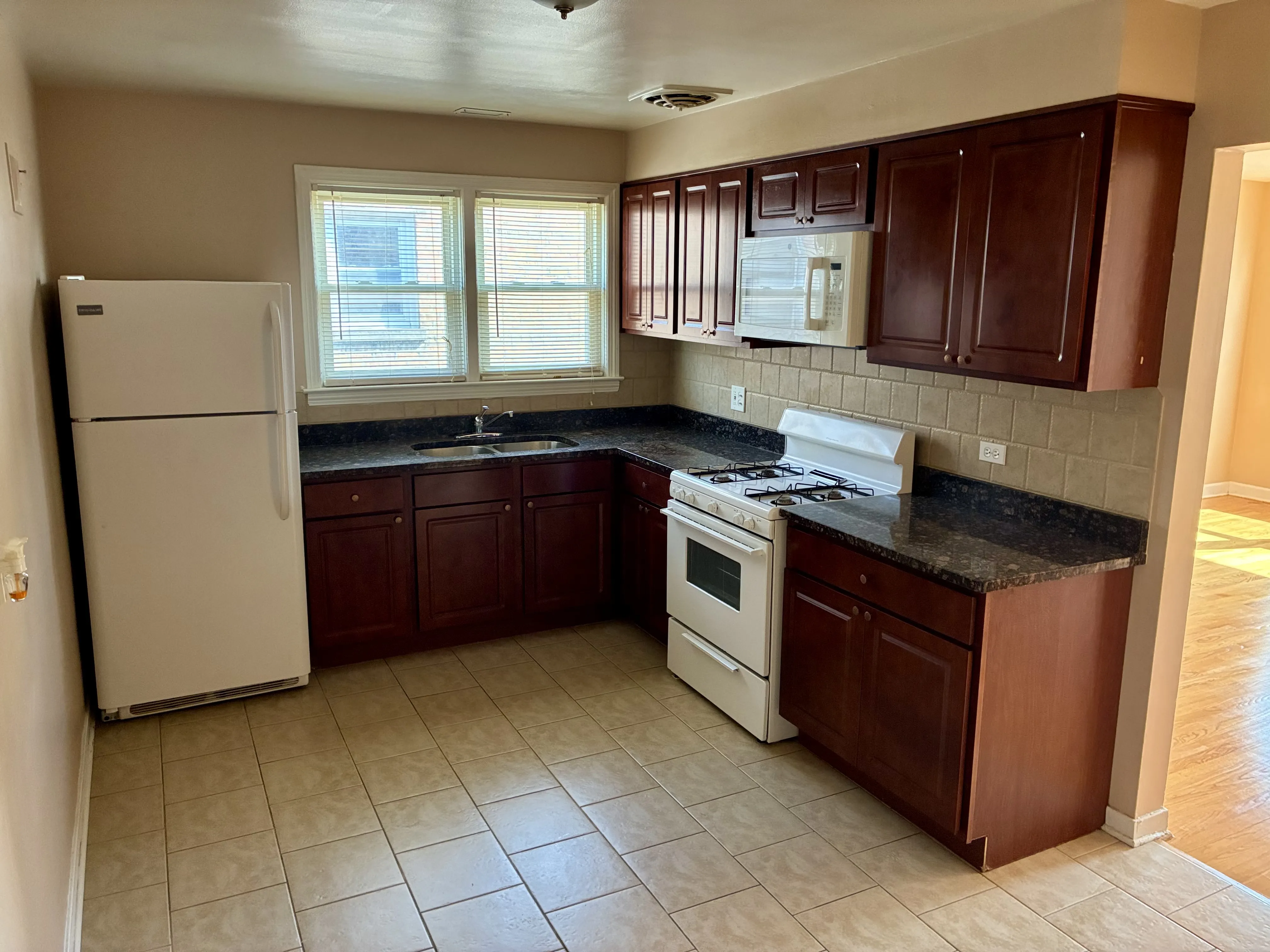8930 Bronx Ave   60077 60077-Skokie-IL