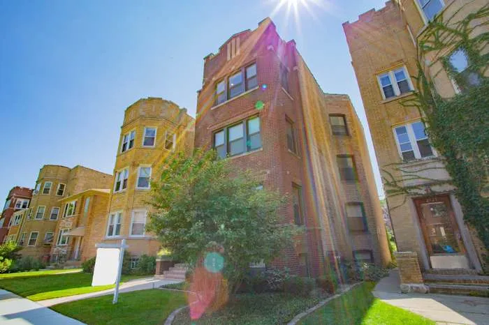 2721 W Winnemac Ave 60625 60625-unit#2-Chicago-IL