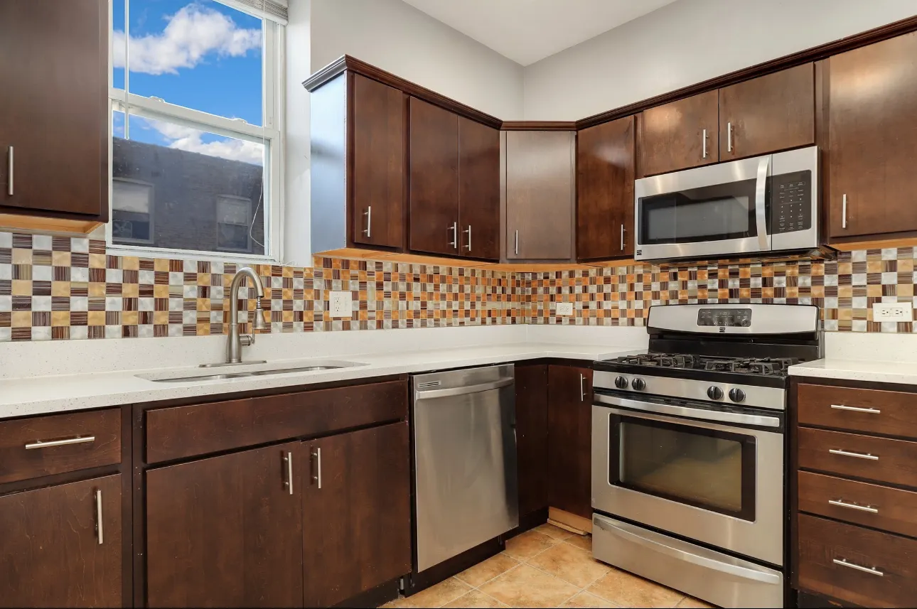6549 S St Lawrence Ave   60637 60637-unit#2-Chicago-IL