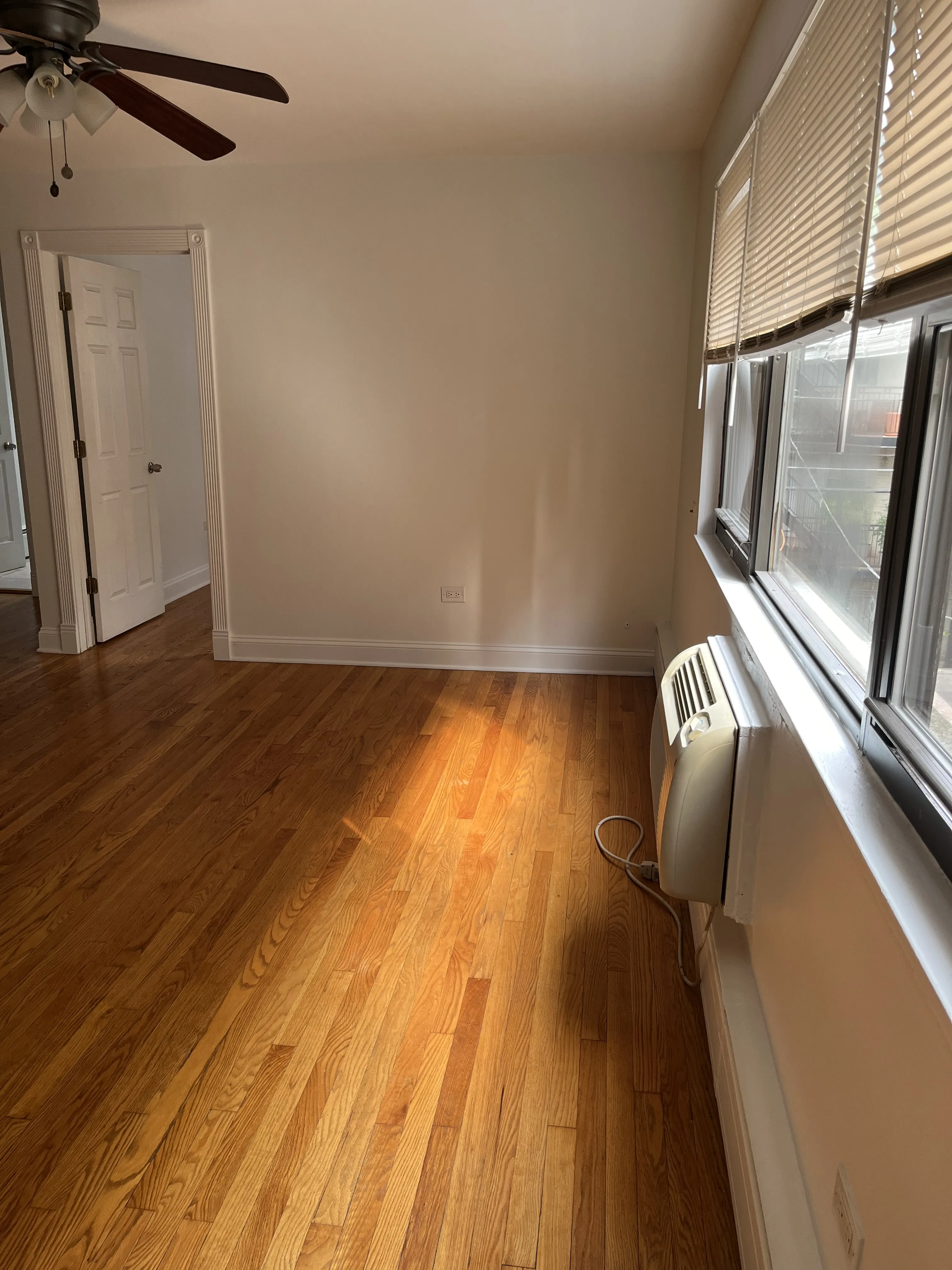 7608 N Rogers Ave 60626 60626-unit#203-Chicago-IL