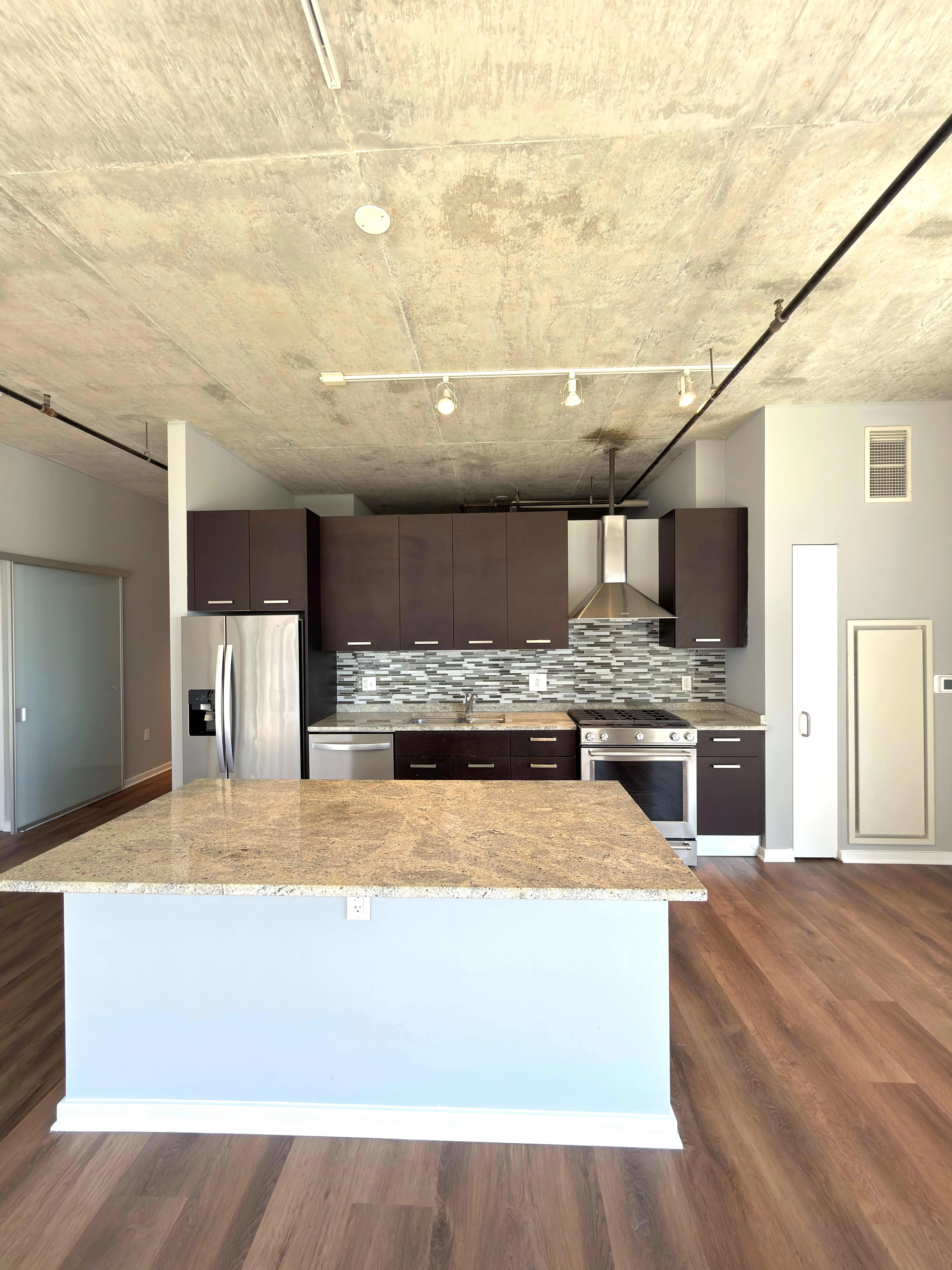 150 W Roosevelt Rd   60605 60605-unit#523-Chicago-IL
