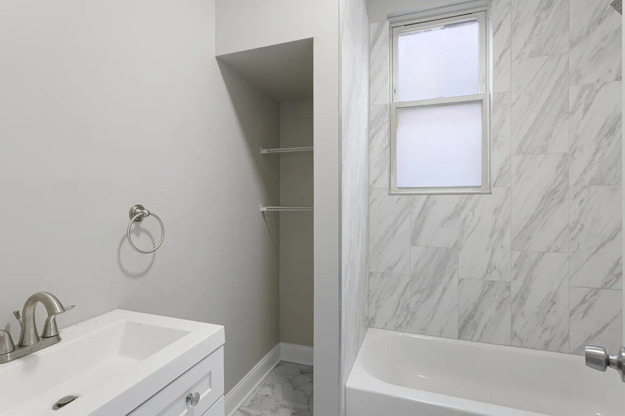 2714 W Polk St 60612 60612-unit#2-Chicago-IL