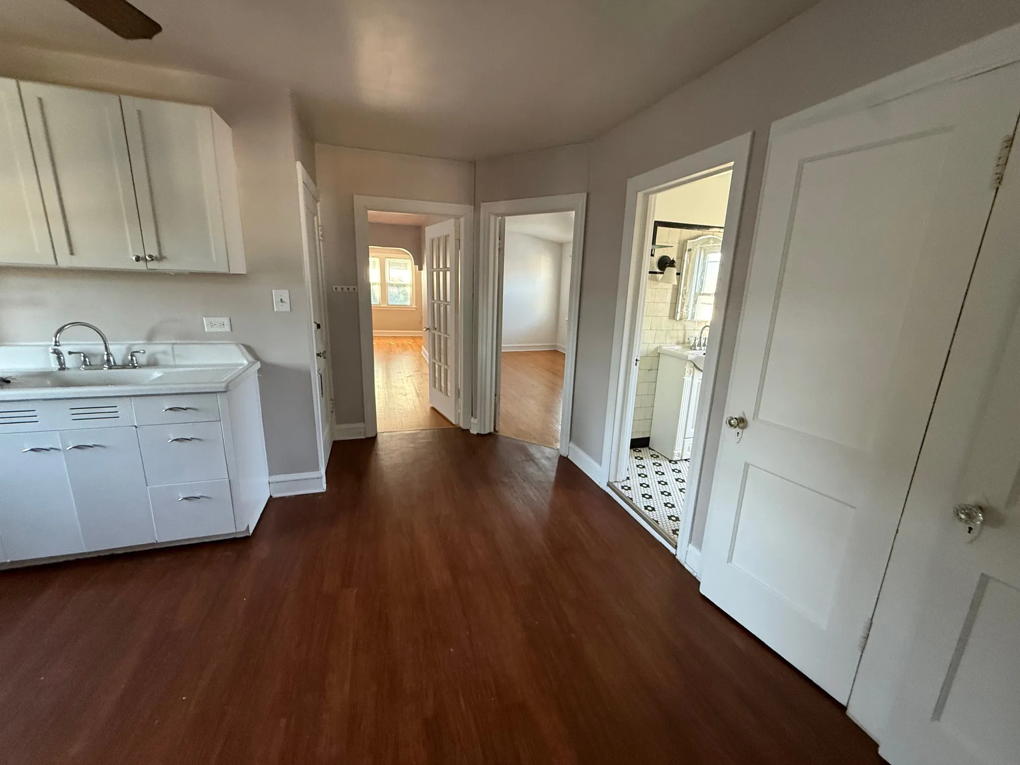 5445 N LOTUS AVE 60630-Upstairs-unit#A-Chicago-IL