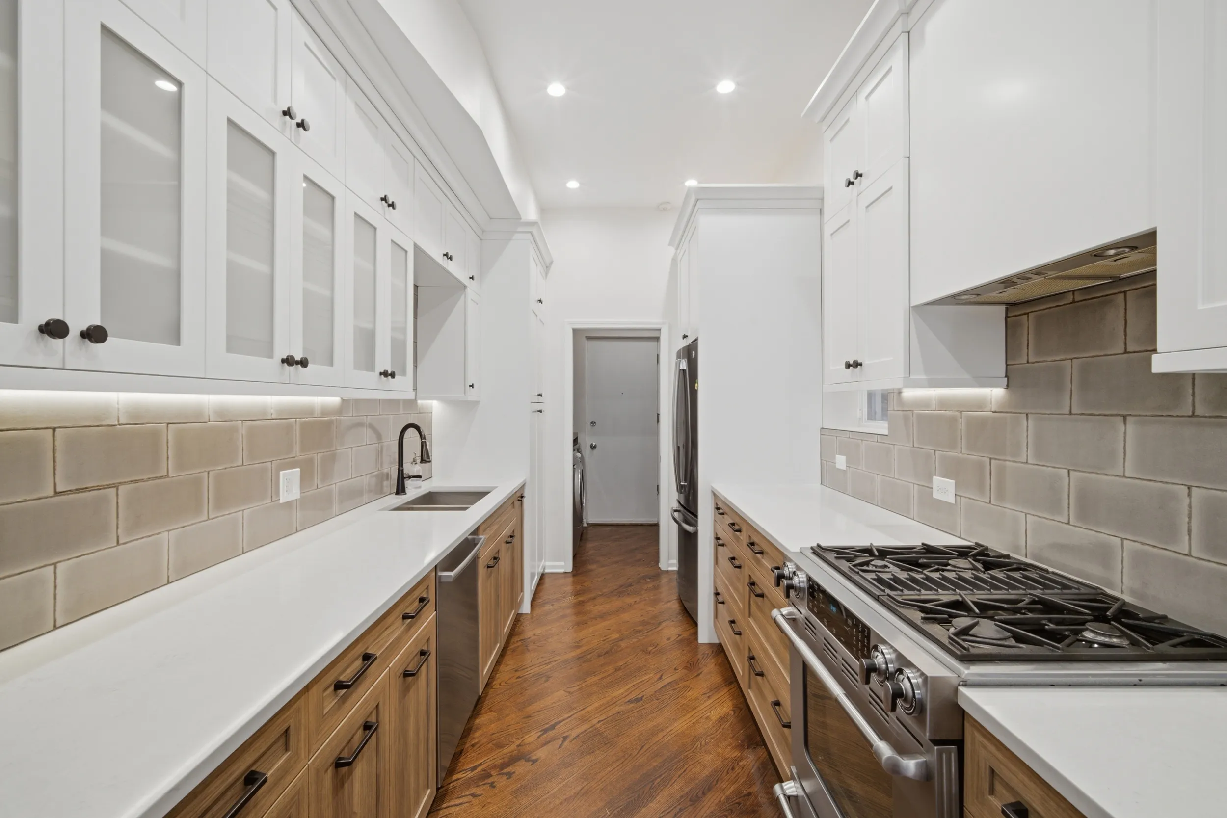 626 W Buckingham Pl   60657 60657-unit#1E-Chicago-IL