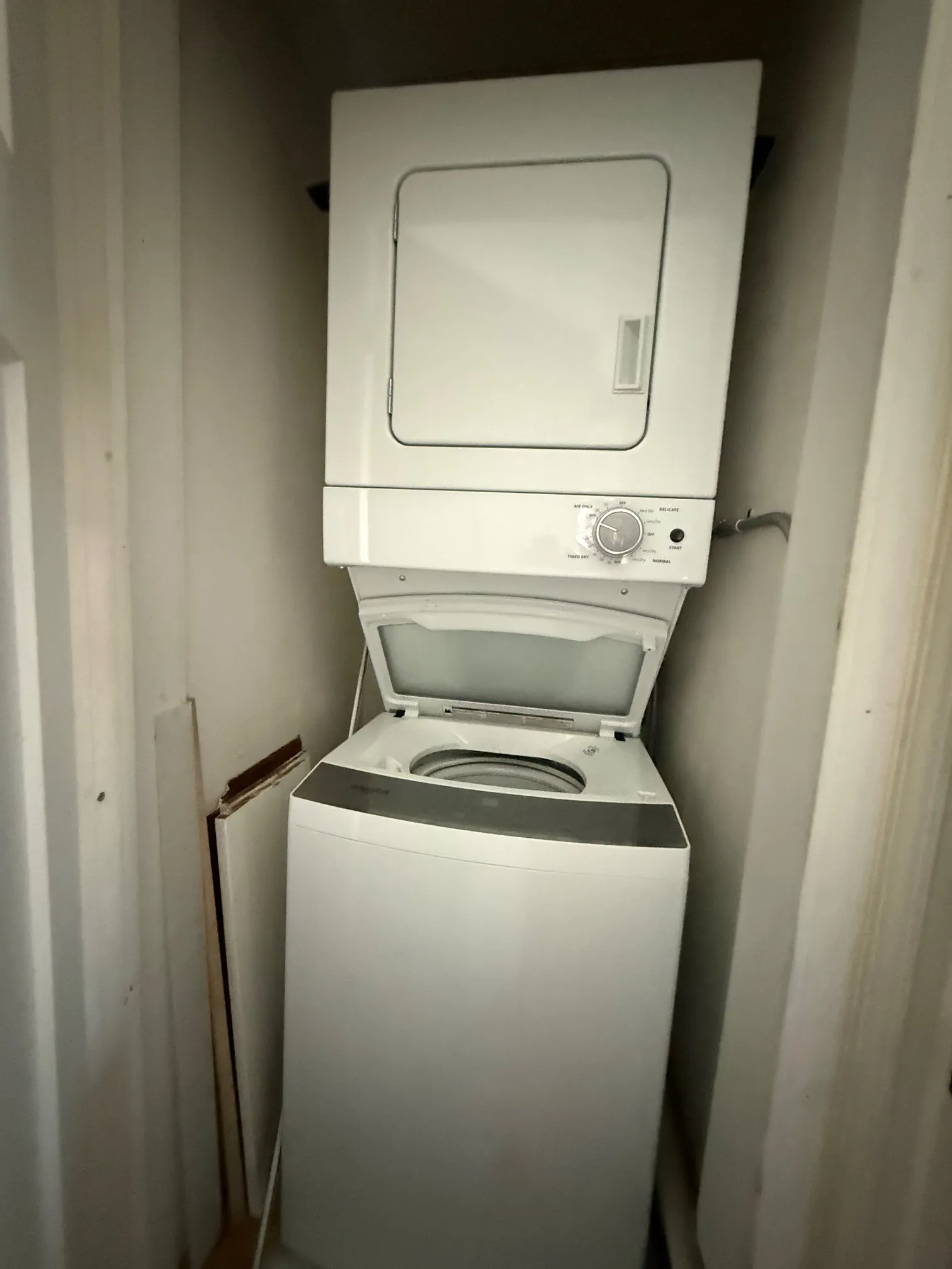 5445 N LOTUS AVE 60630-Upstairs-unit#A-Chicago-IL