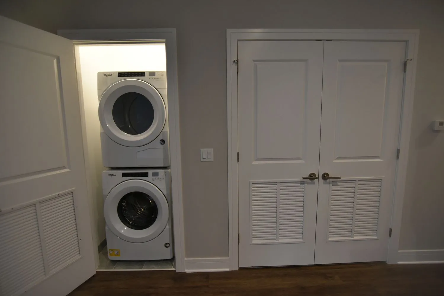 927 W Irving Park Rd 60613 60613-unit#405-Chicago-IL
