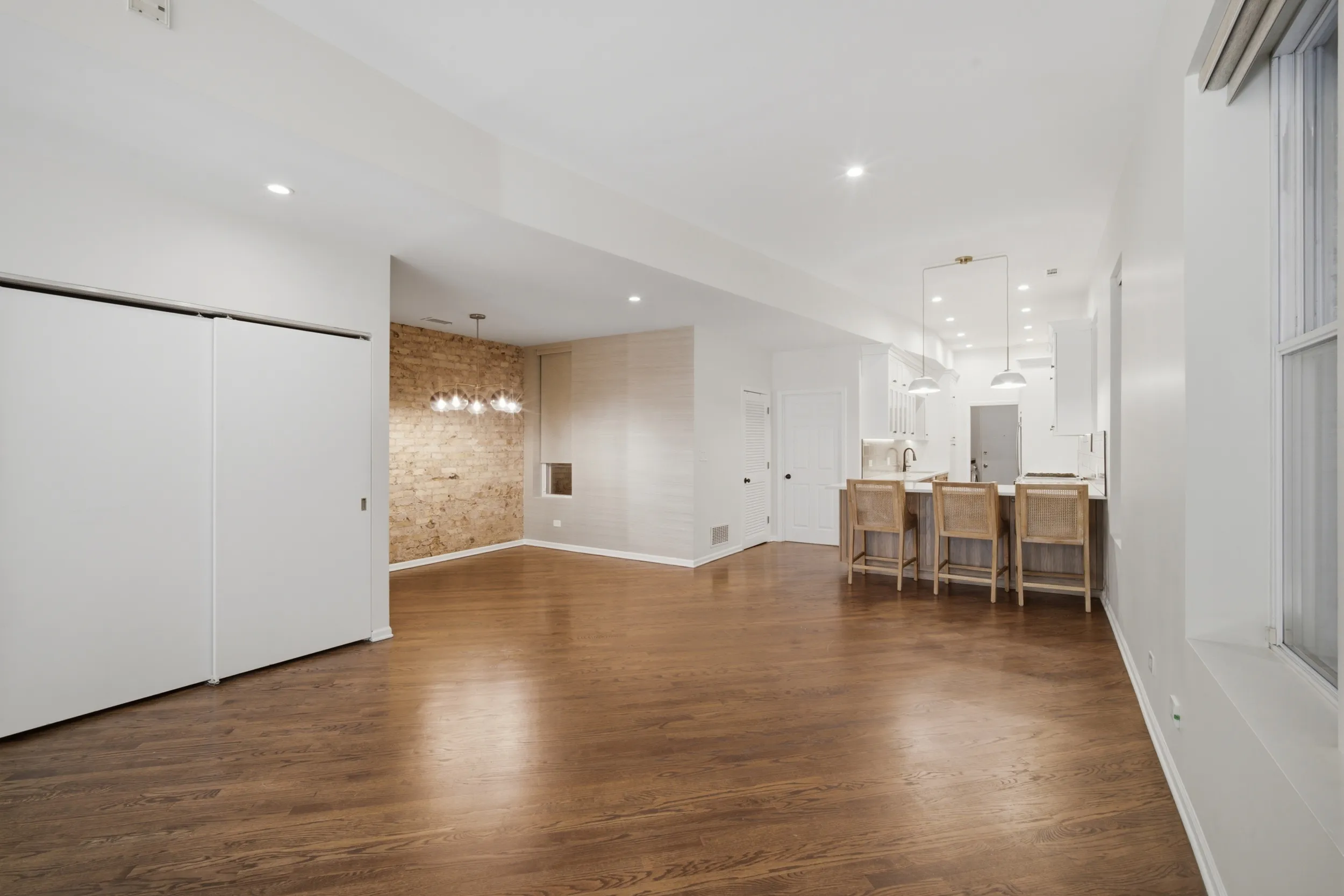 626 W Buckingham Pl   60657 60657-unit#1E-Chicago-IL