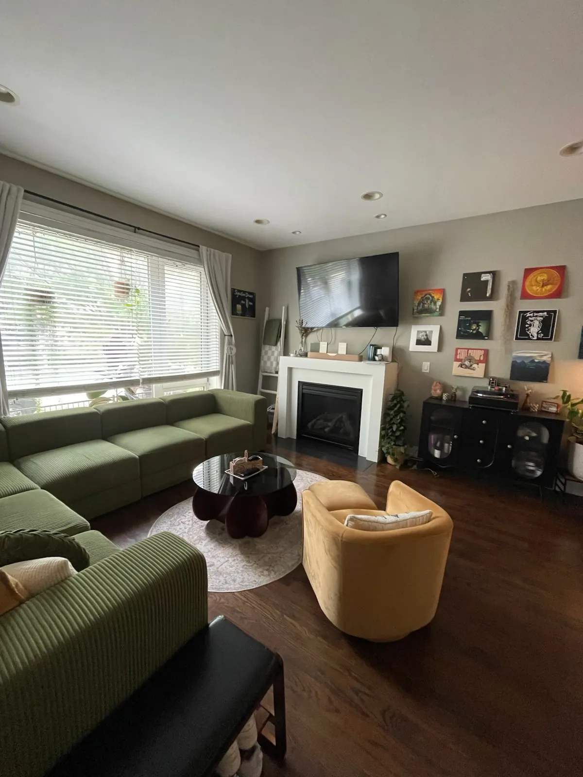 3514 N Sacramento Ave 60618 60618-Chicago-IL