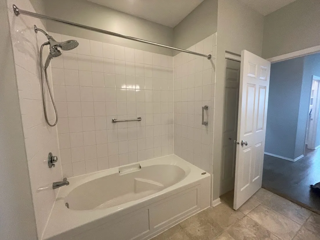 2040 W Belmont Ave 60618 60618-unit#404-Chicago-IL