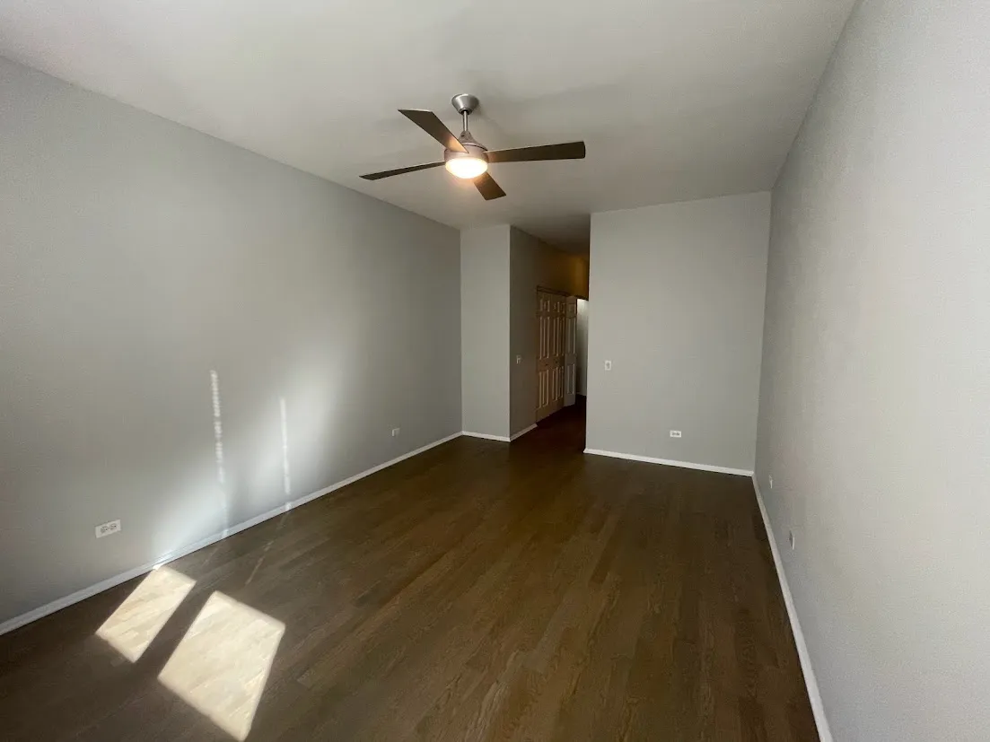 2040 W Belmont Ave 60618 60618-unit#404-Chicago-IL