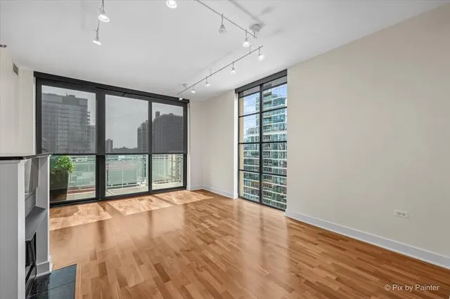 744 N Clark St 60654 60654-unit#1004-Chicago-IL