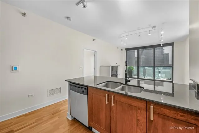 744 N Clark St 60654 60654-unit#1004-Chicago-IL