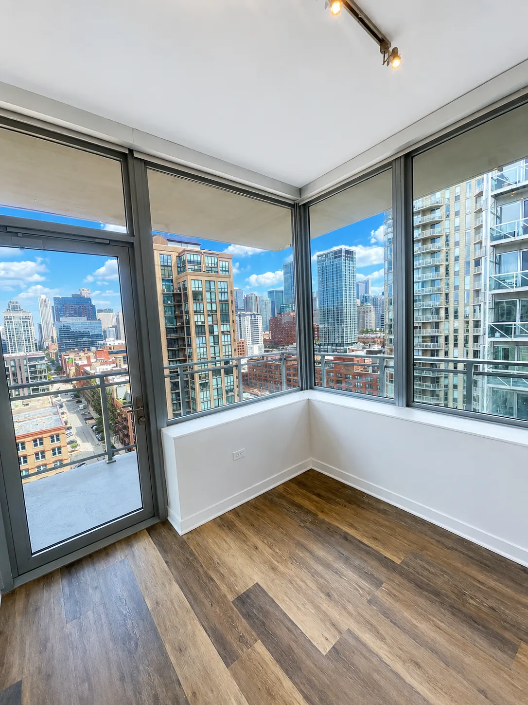 469 W Huron St   60654 60654-unit#2002-Chicago-IL