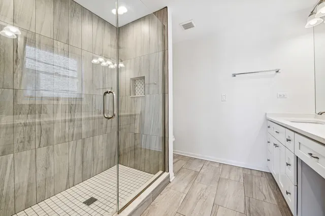 1948 W Byron St   60613 60613-unit#2B-Chicago-IL