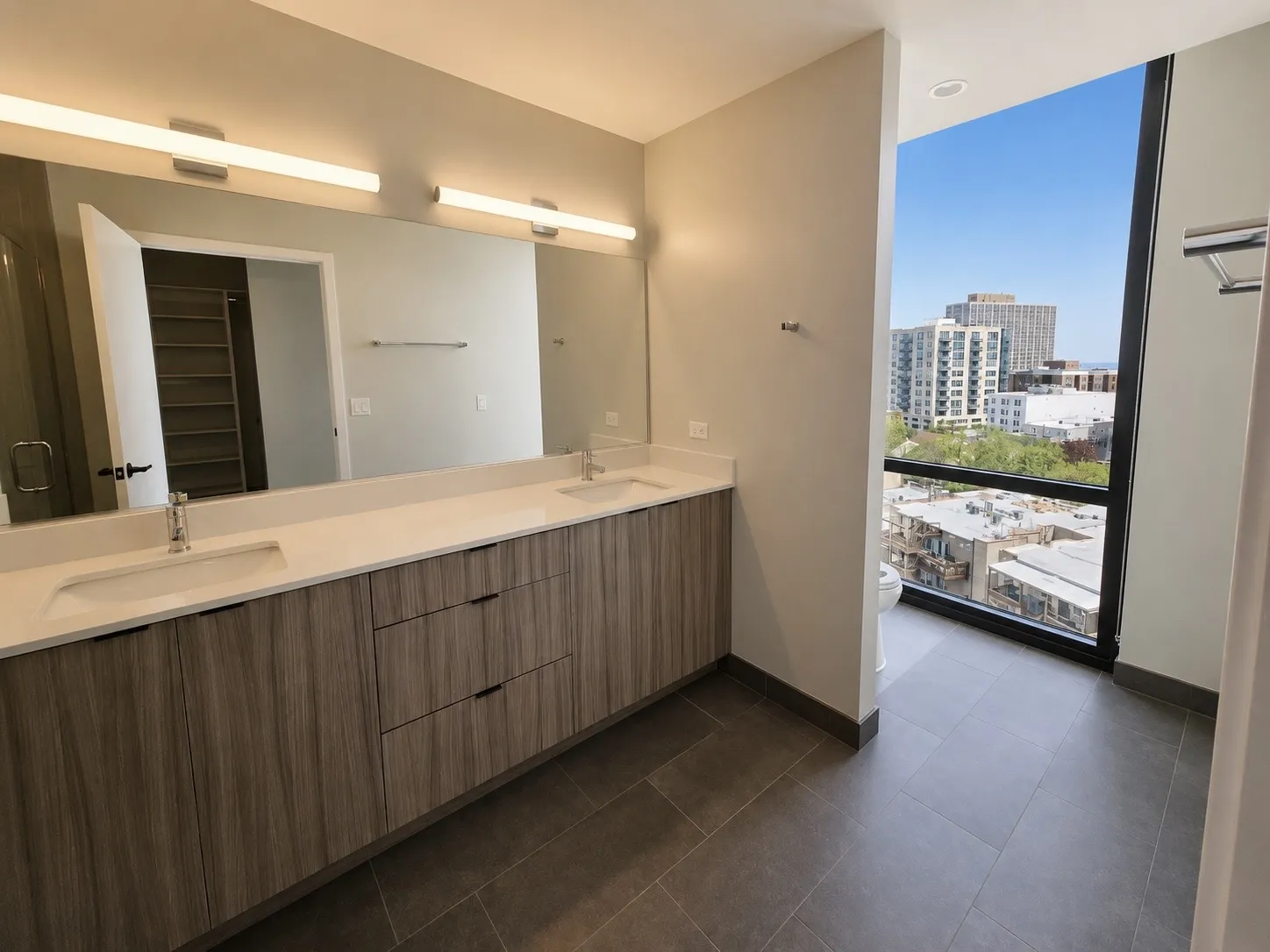 4611 N Broadway   60640 60640-unit#812-Chicago-IL