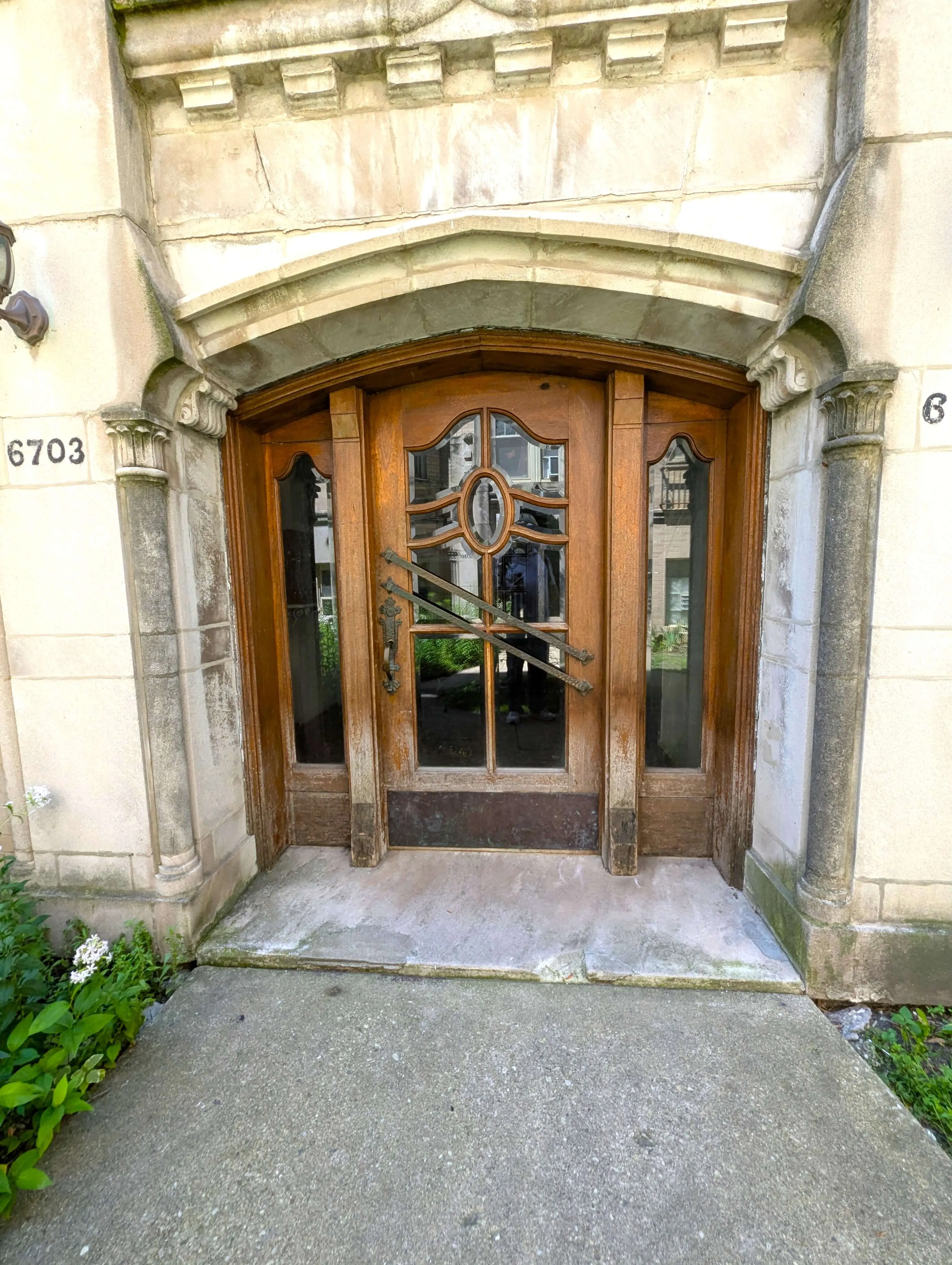 6703 N Greenview Ave   60626 60626-Chicago-IL