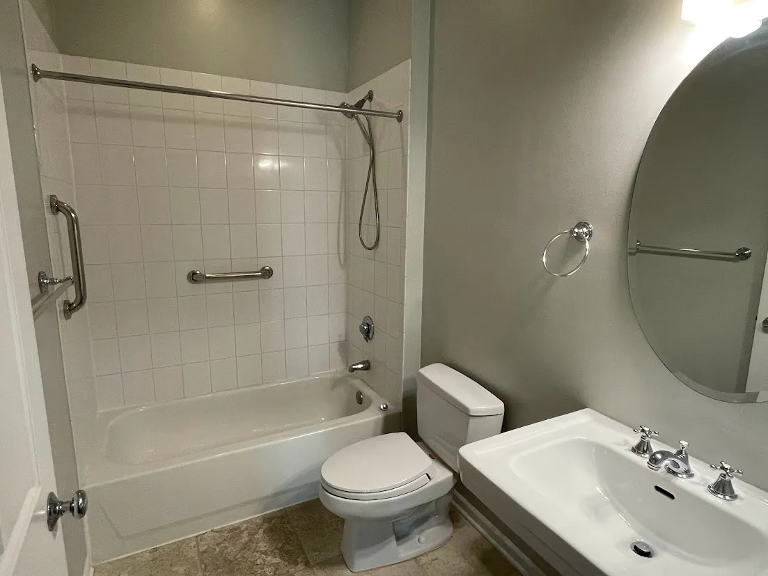 2040 W Belmont Ave 60618 60618-unit#404-Chicago-IL