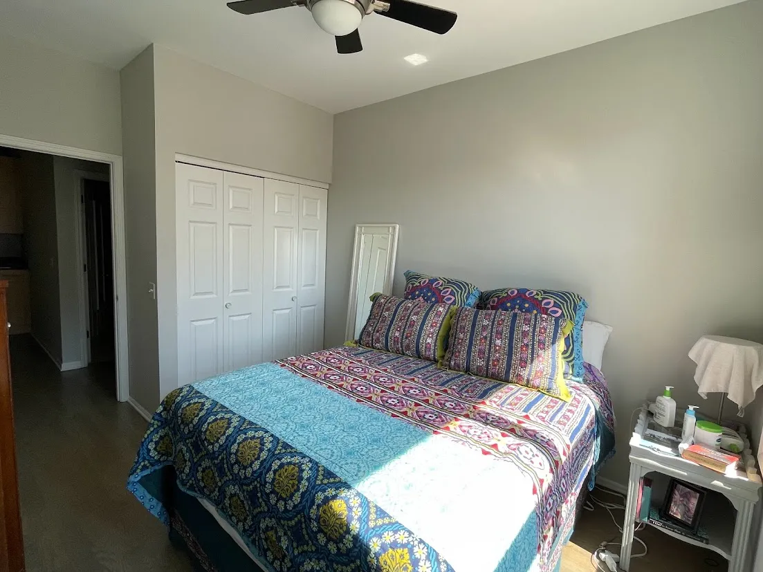 2040 W Belmont Ave 60618 60618-unit#404-Chicago-IL