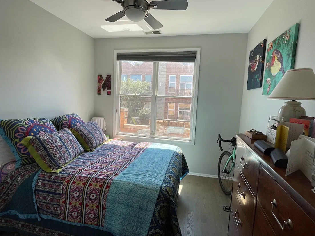 2040 W Belmont Ave 60618 60618-unit#404-Chicago-IL