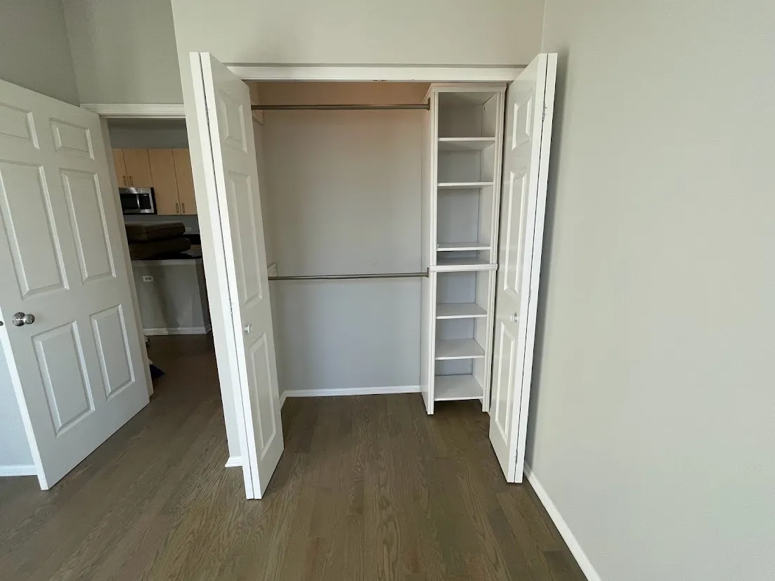 2040 W Belmont Ave 60618 60618-unit#404-Chicago-IL