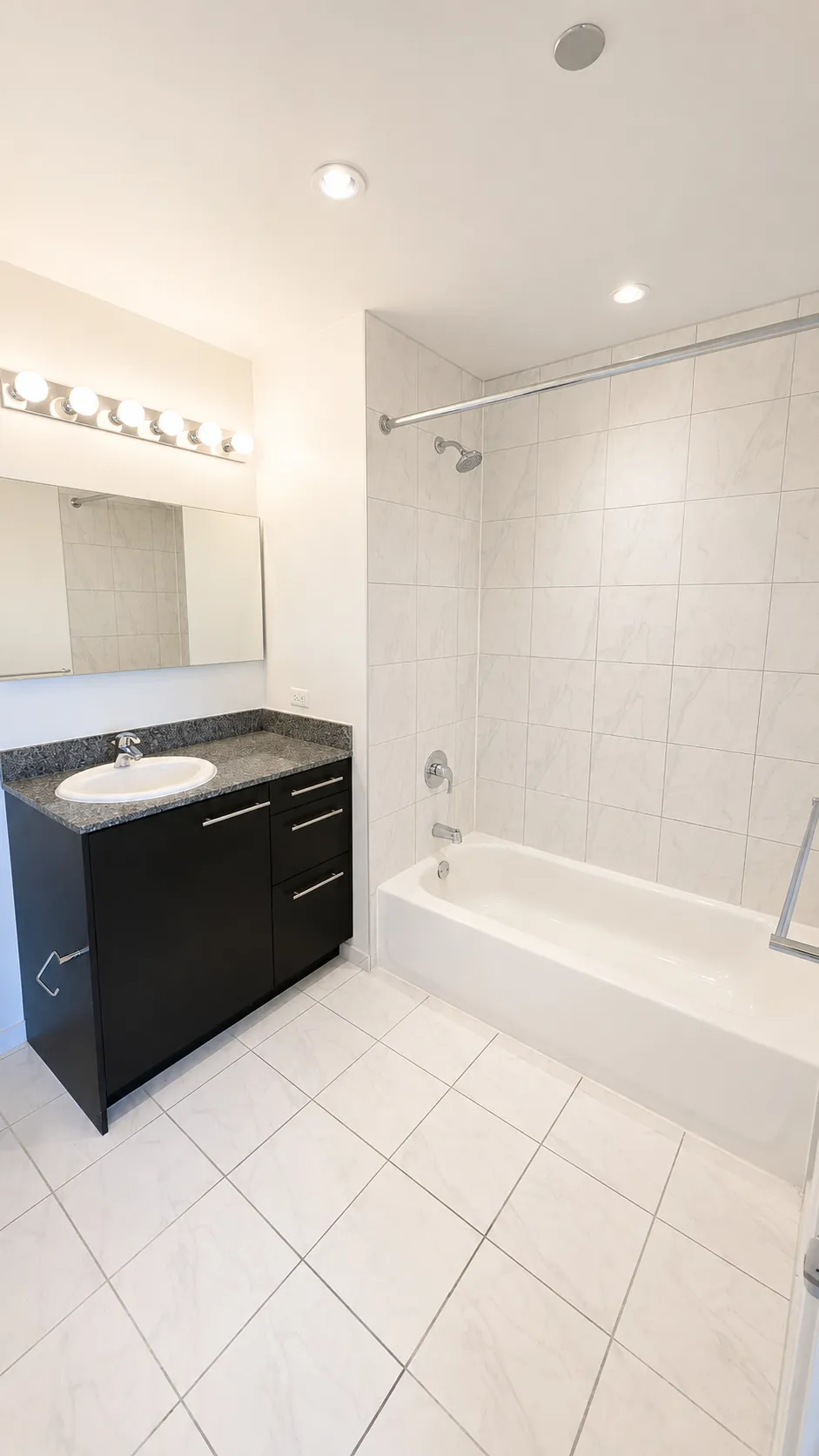 840 W Blackhawk St 60642 60642-unit#205-Chicago-IL