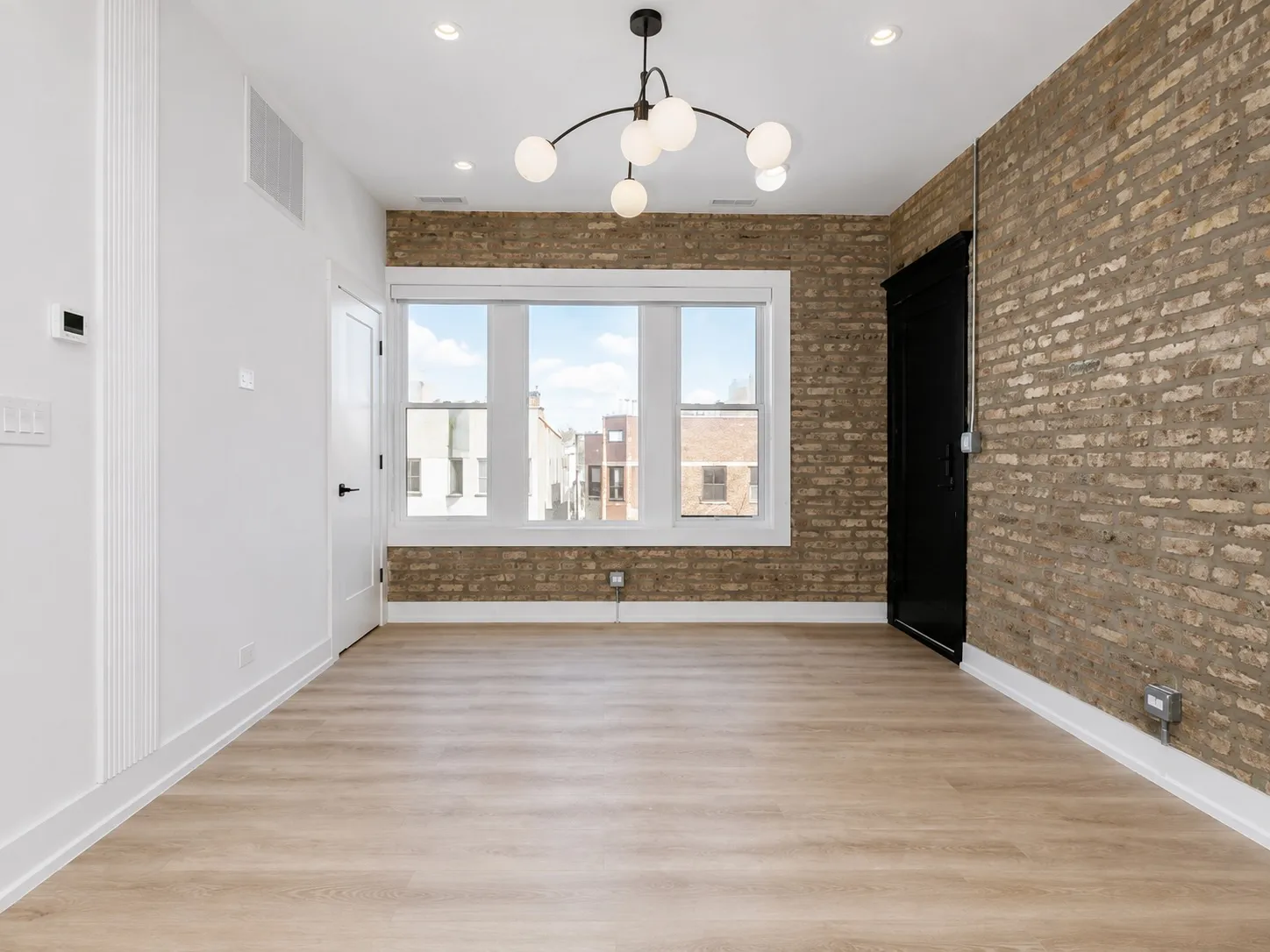 1037 W Byron St   60613 60613-unit#2-Chicago-IL