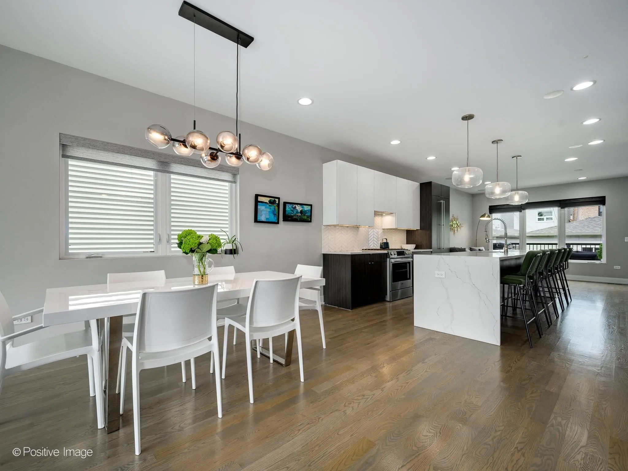 2544 W Warren Blvd 60612 60612-Chicago-IL